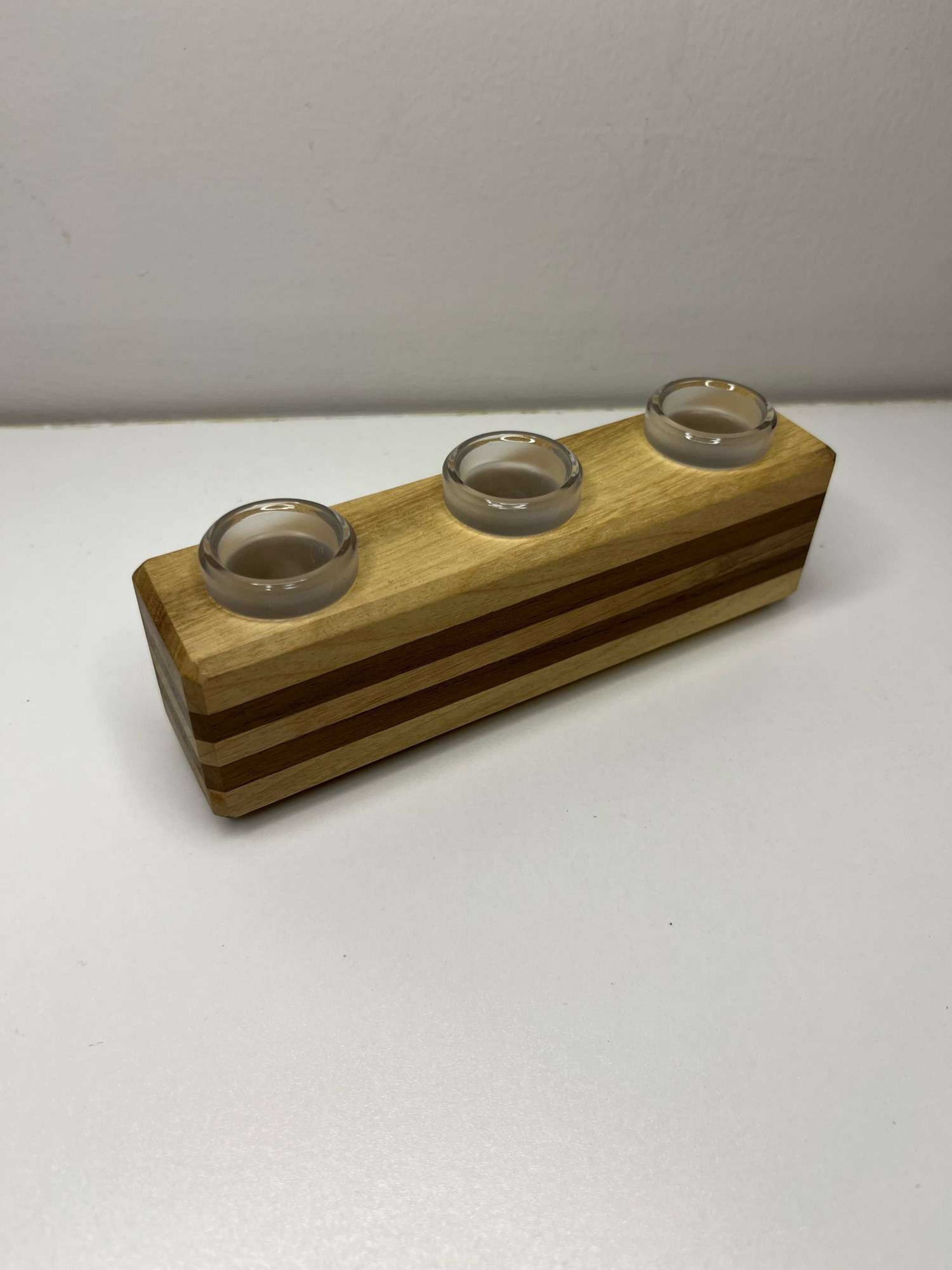3 x 18mm Slide Stand Myrtewood / Walnut image 0