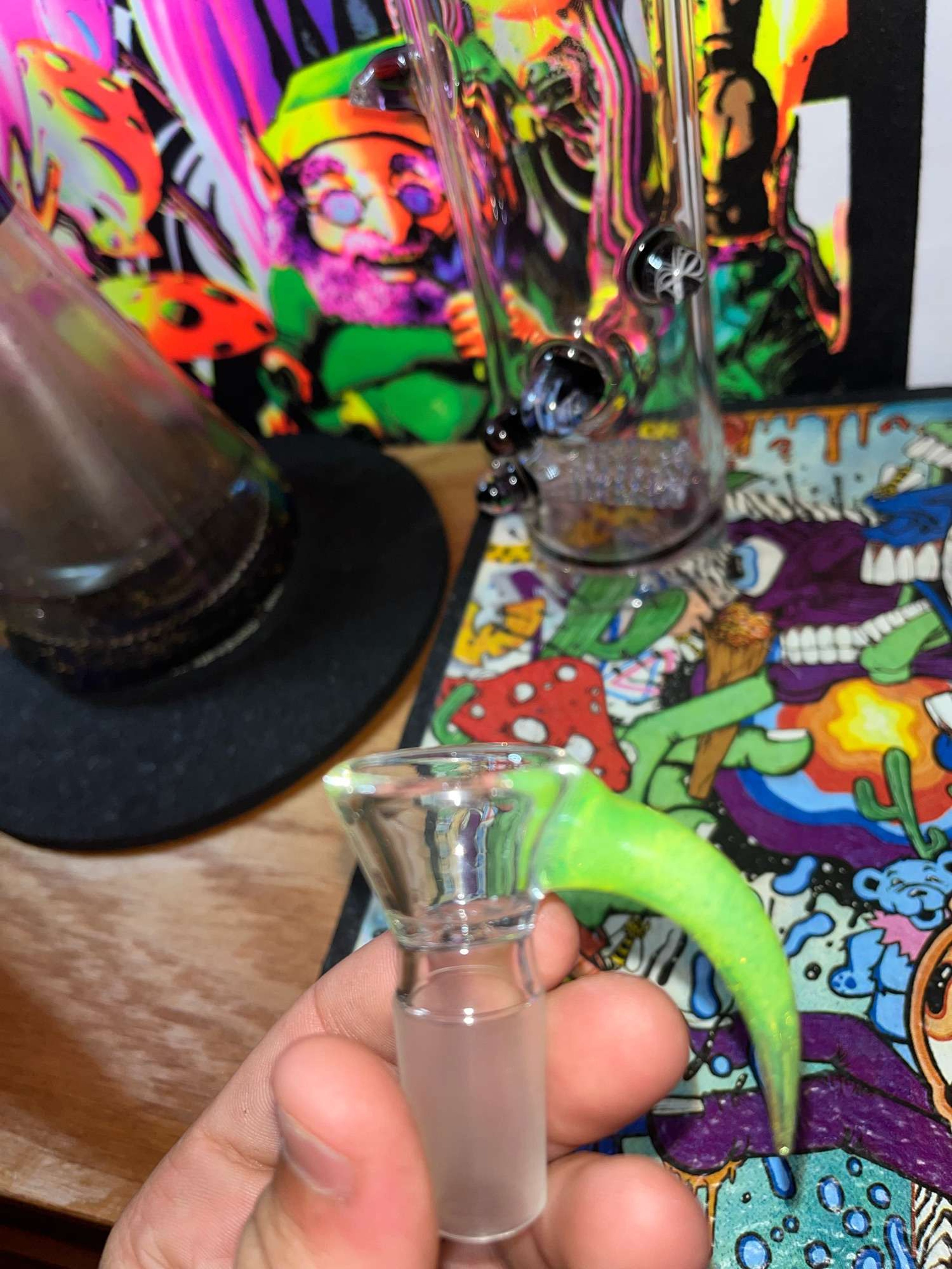 Preview pic of single hole 2k glassart slide