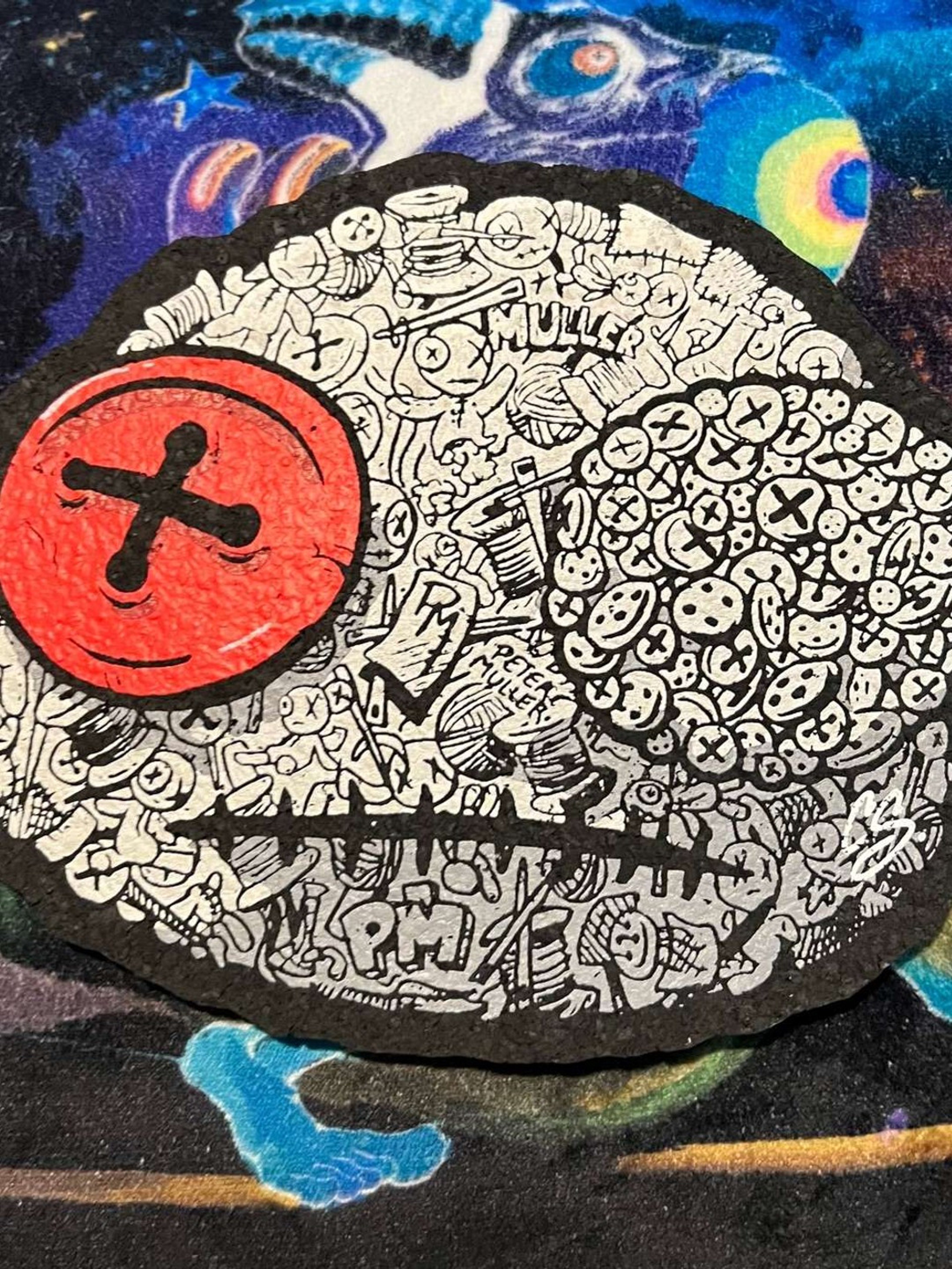 Muller red eye Moodmat image 0
