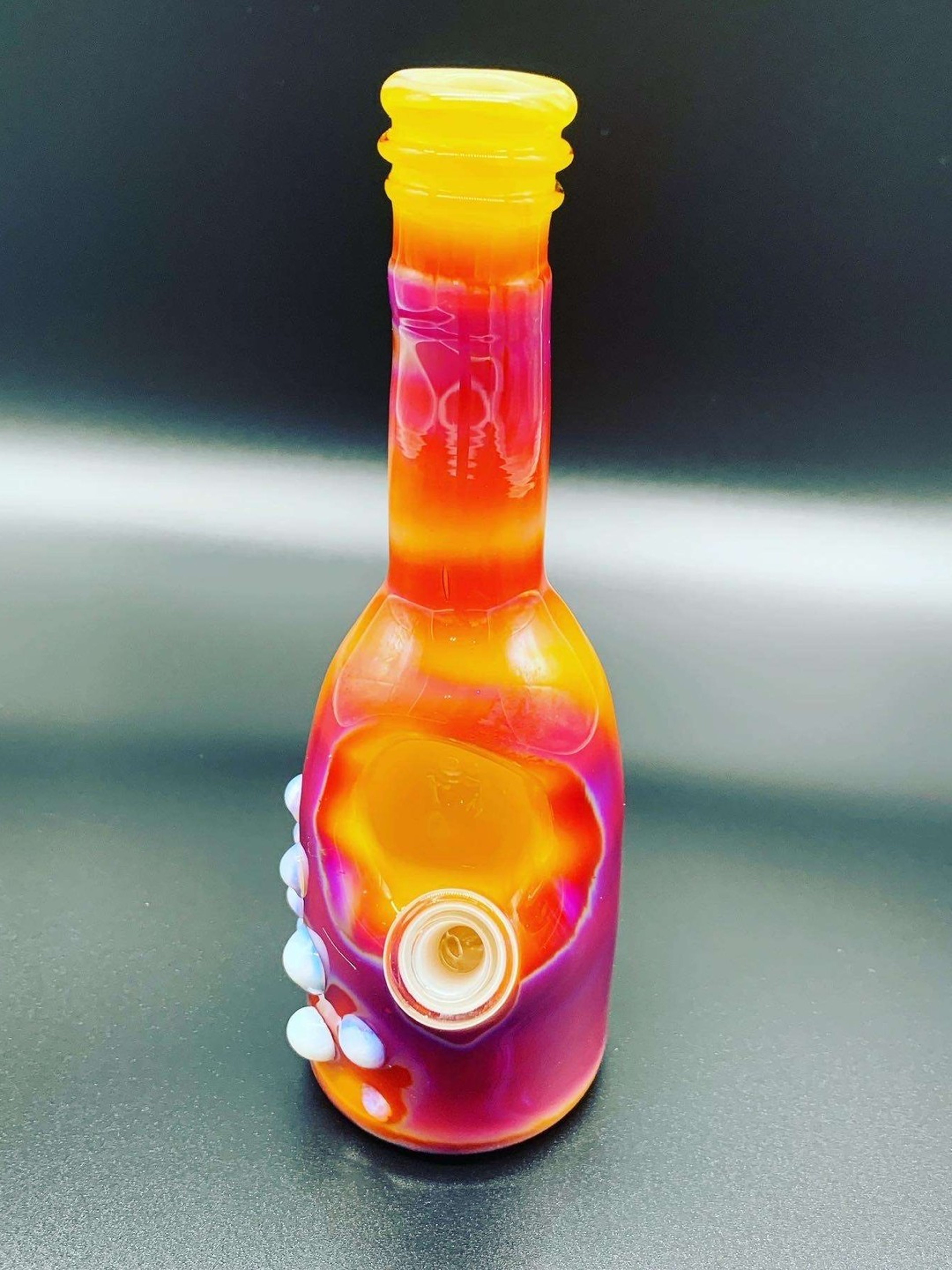 Preview pic of Costa glass serendipity saki bottle 