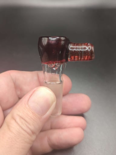 Preview pic of 14mm slide dragon's blood  by @rdw_glass