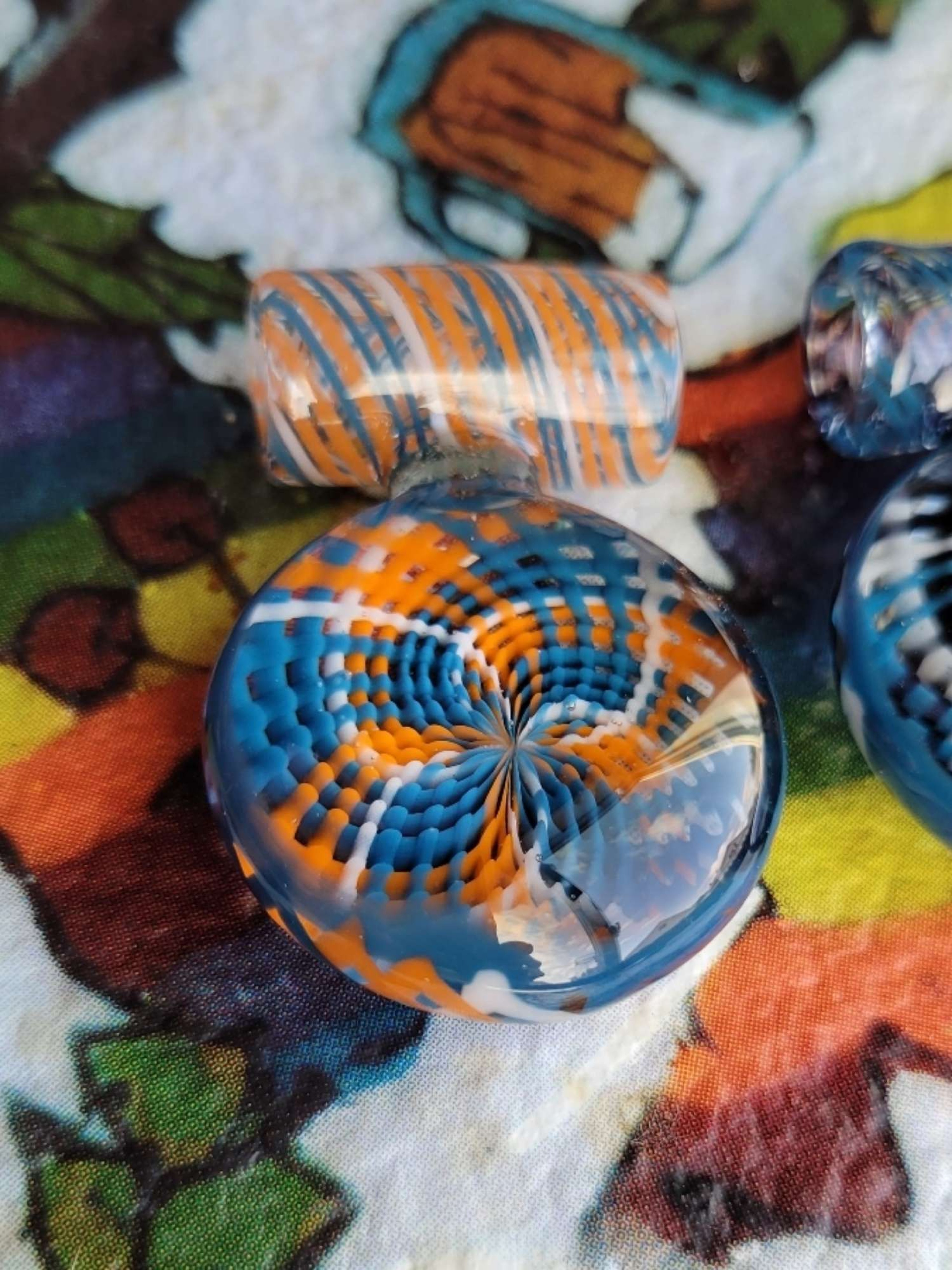 Wookfluglass pendant image 0