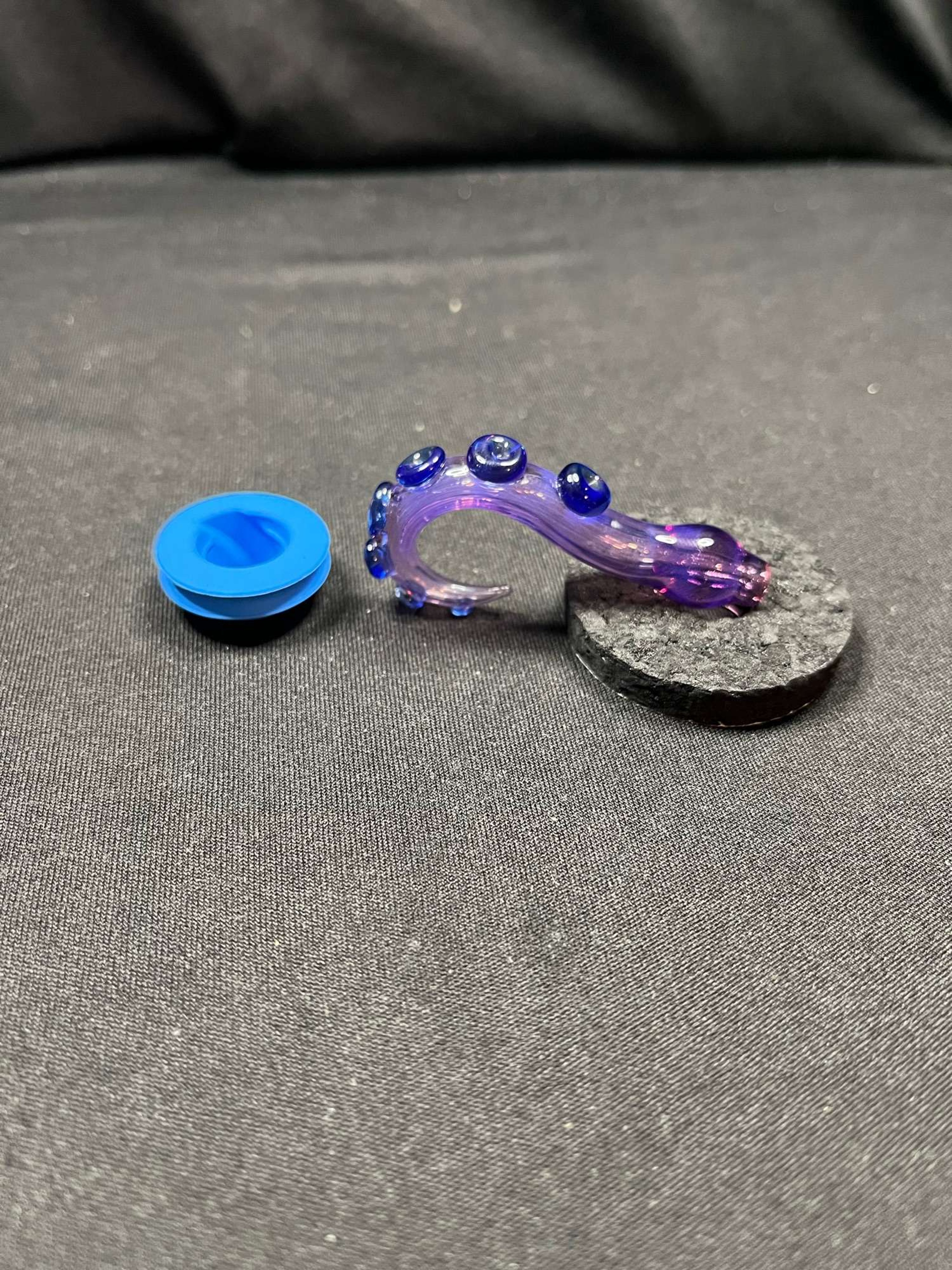 Preview pic of Puffco Pro Tentacle Cap + Grommet 