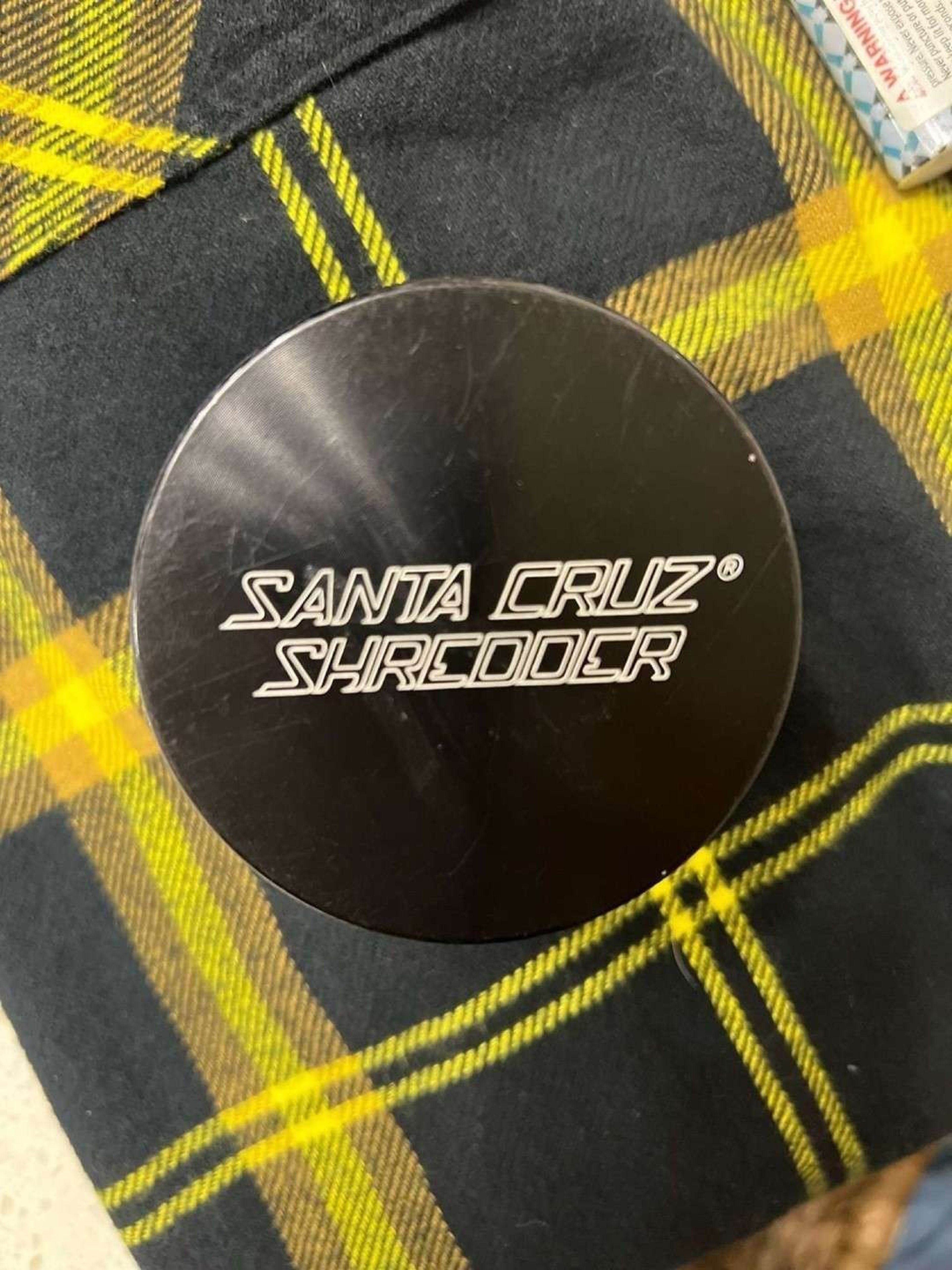 Preview pic of Santa Cruz Shredder 4pc Large