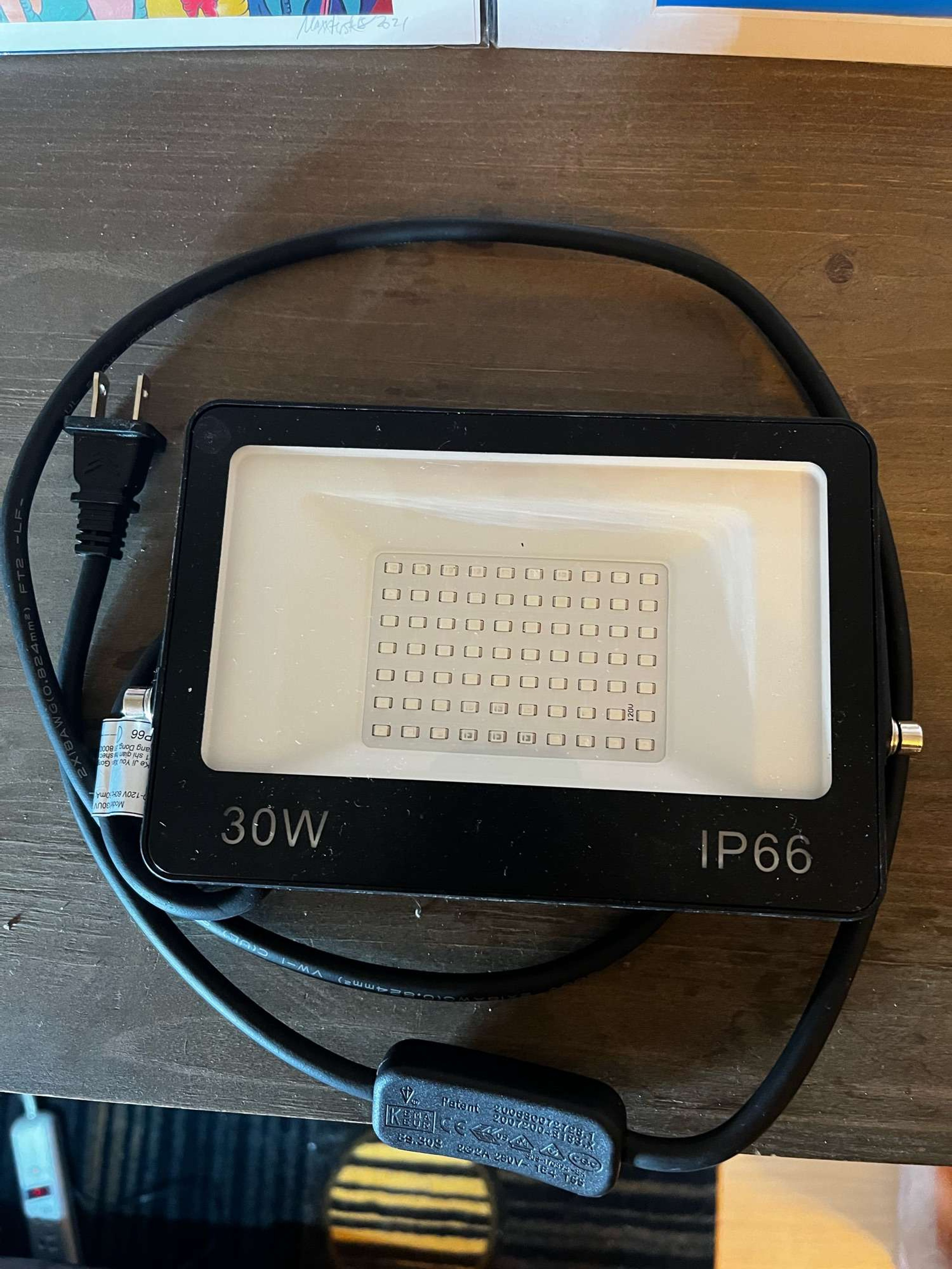 Preview pic of 30 W IP66 Blacklight