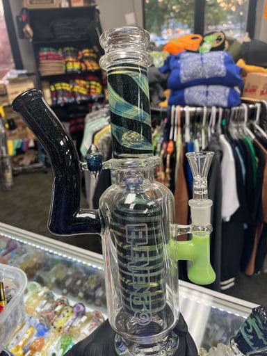 Preview pic of Rooor x eleven30glass