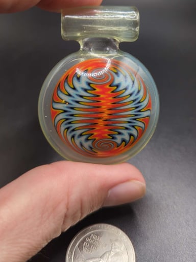 Preview pic of Ra_glass hollow wigwag pendy 