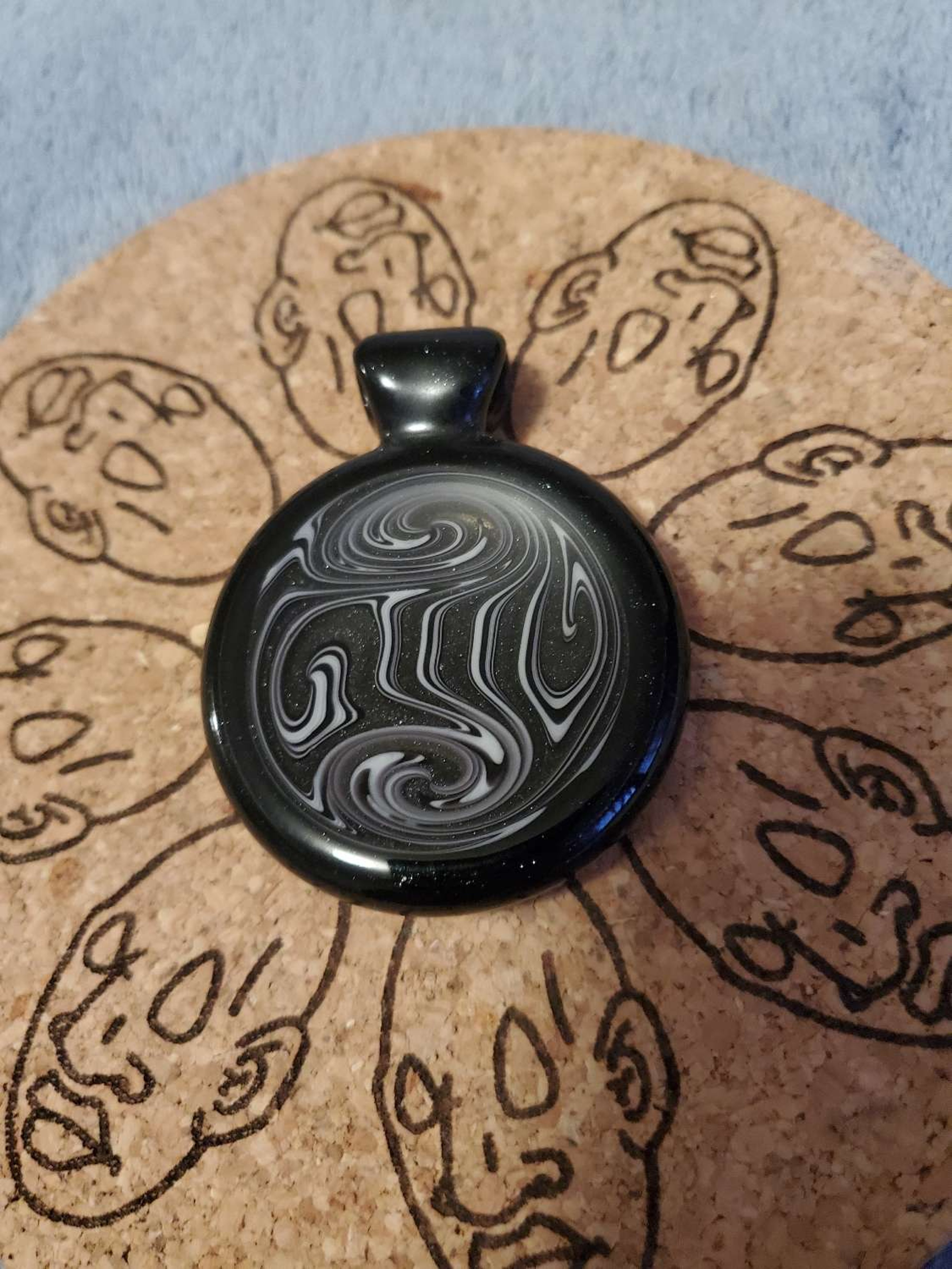 Preview pic of Vigil pendant
