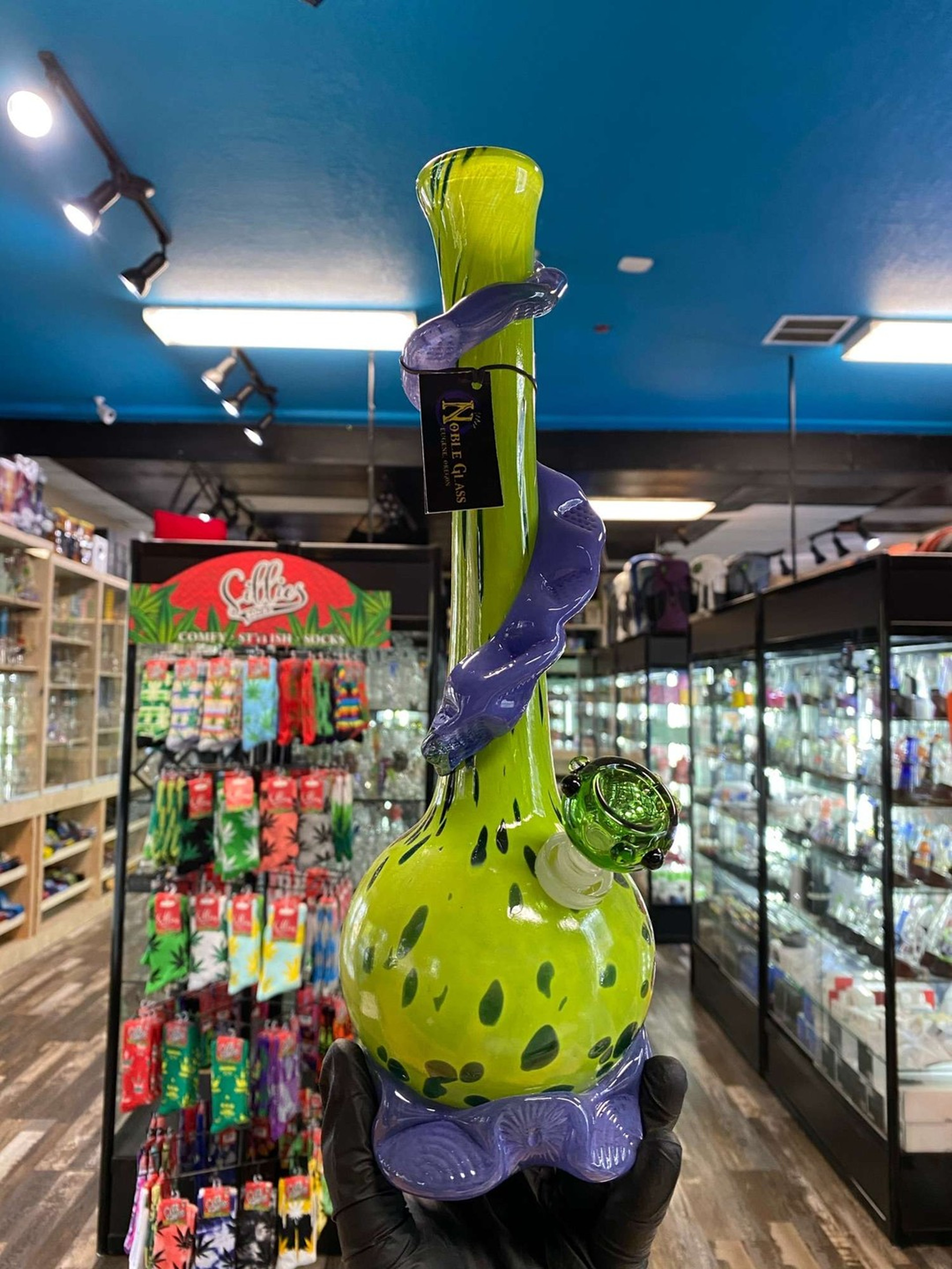 Preview pic of Green violet by Noble Glass