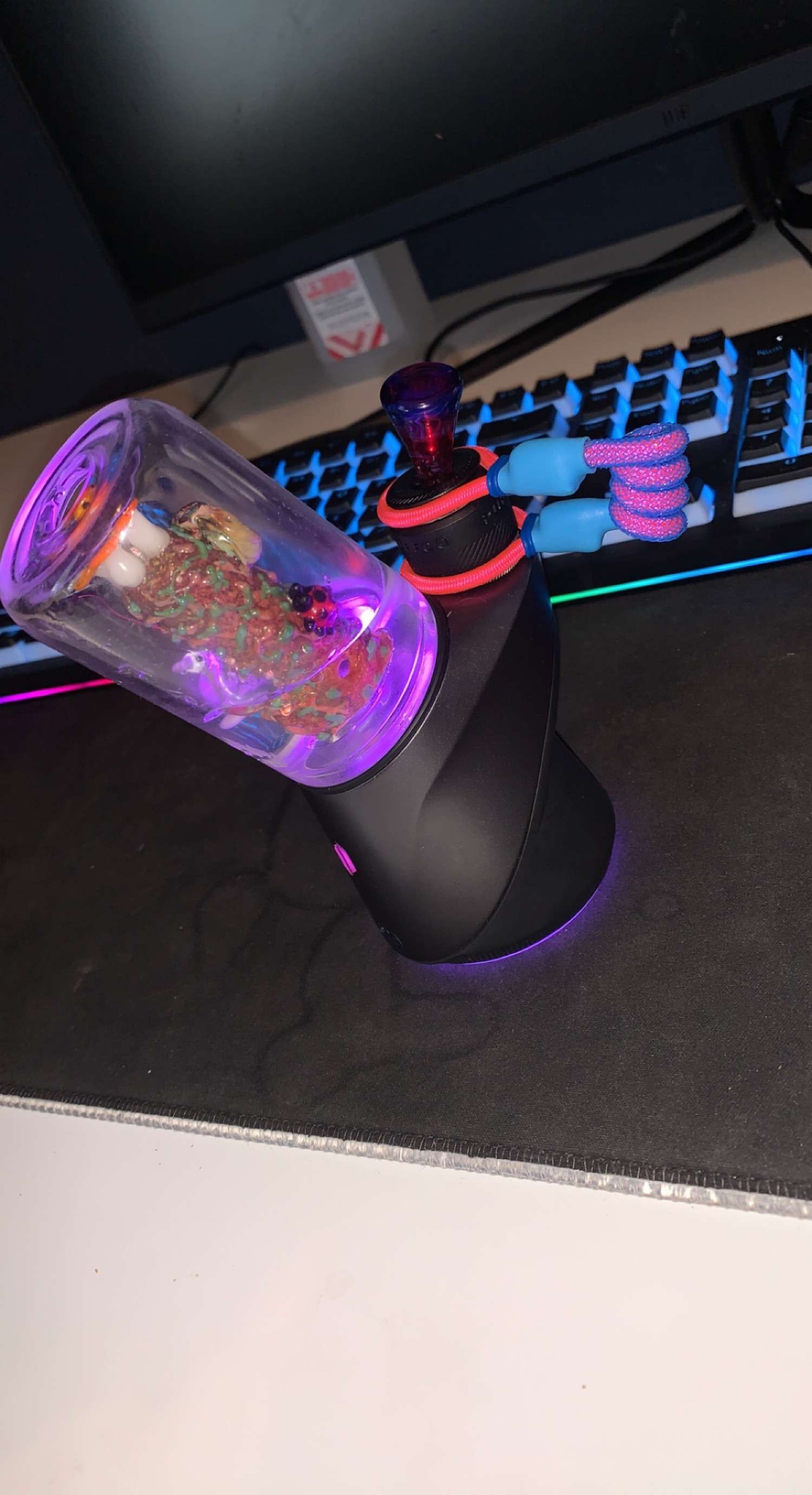 Puffco glass n 2 teathers image 0
