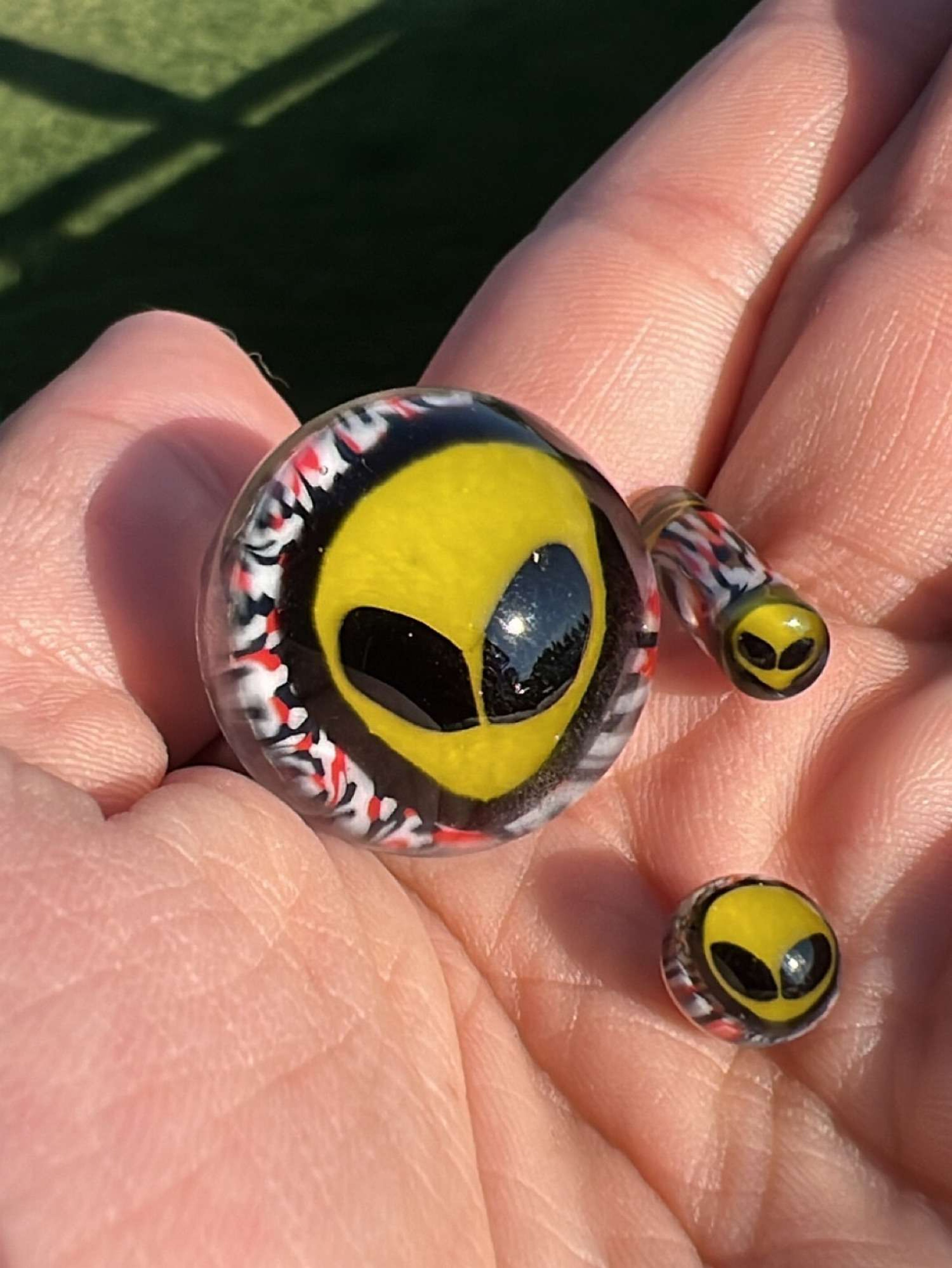 Preview pic of Millennium glass slurper set