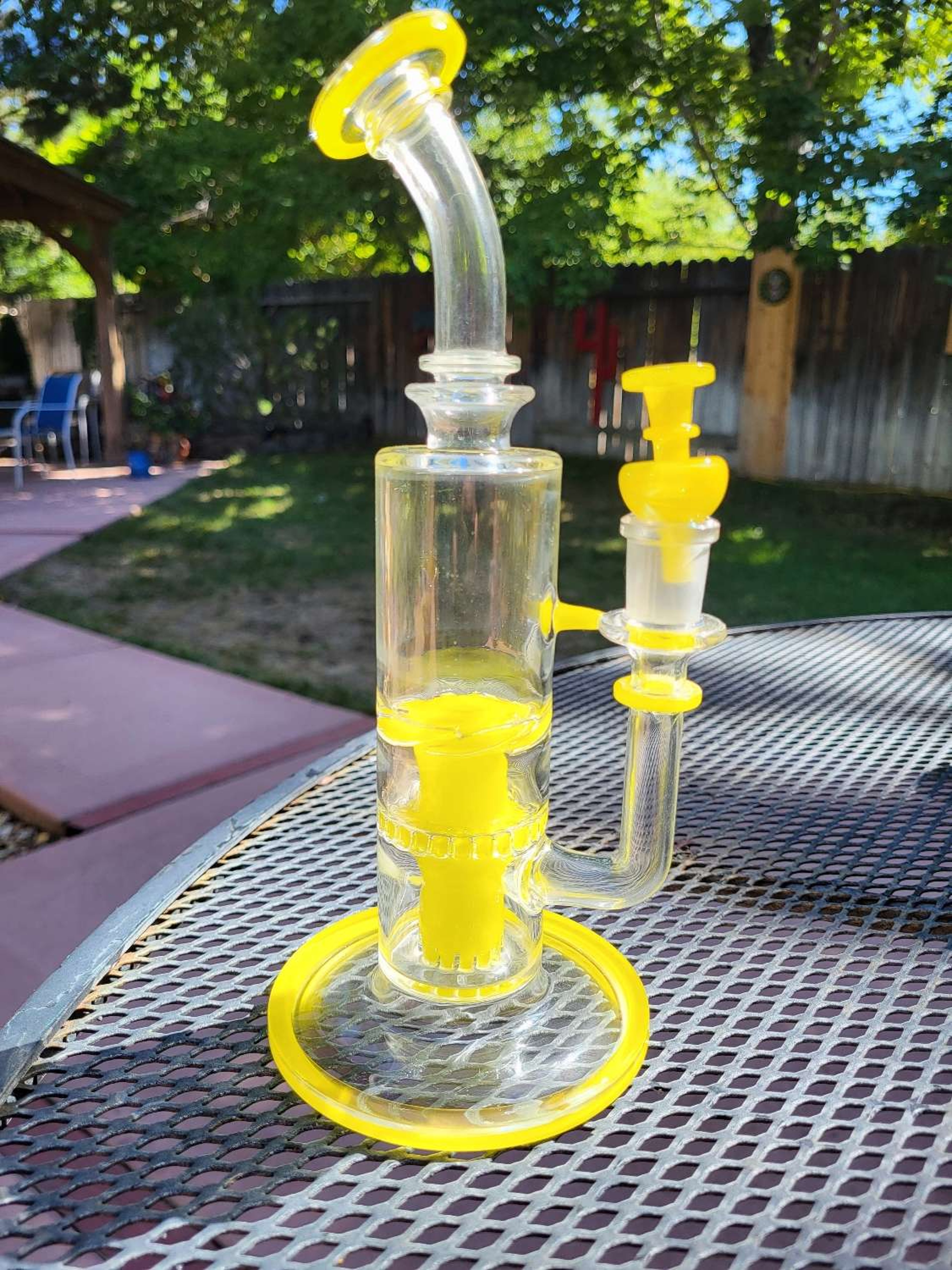 Preview pic of Glass Carpenter ratchet-shower-turbine straight tube. Roswell Yellow