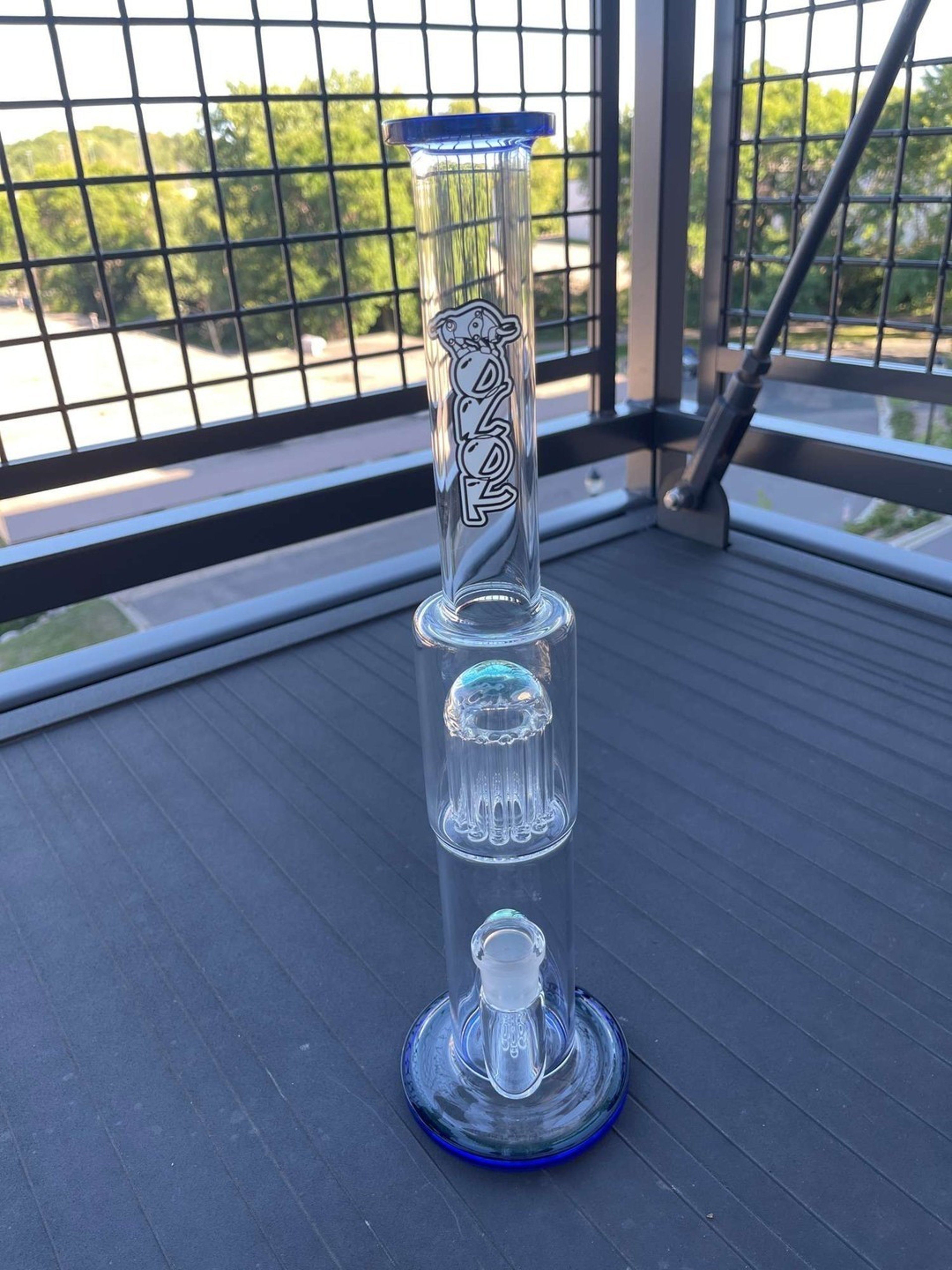 Preview pic of Toro full size 7-13 arm perc with blue accents