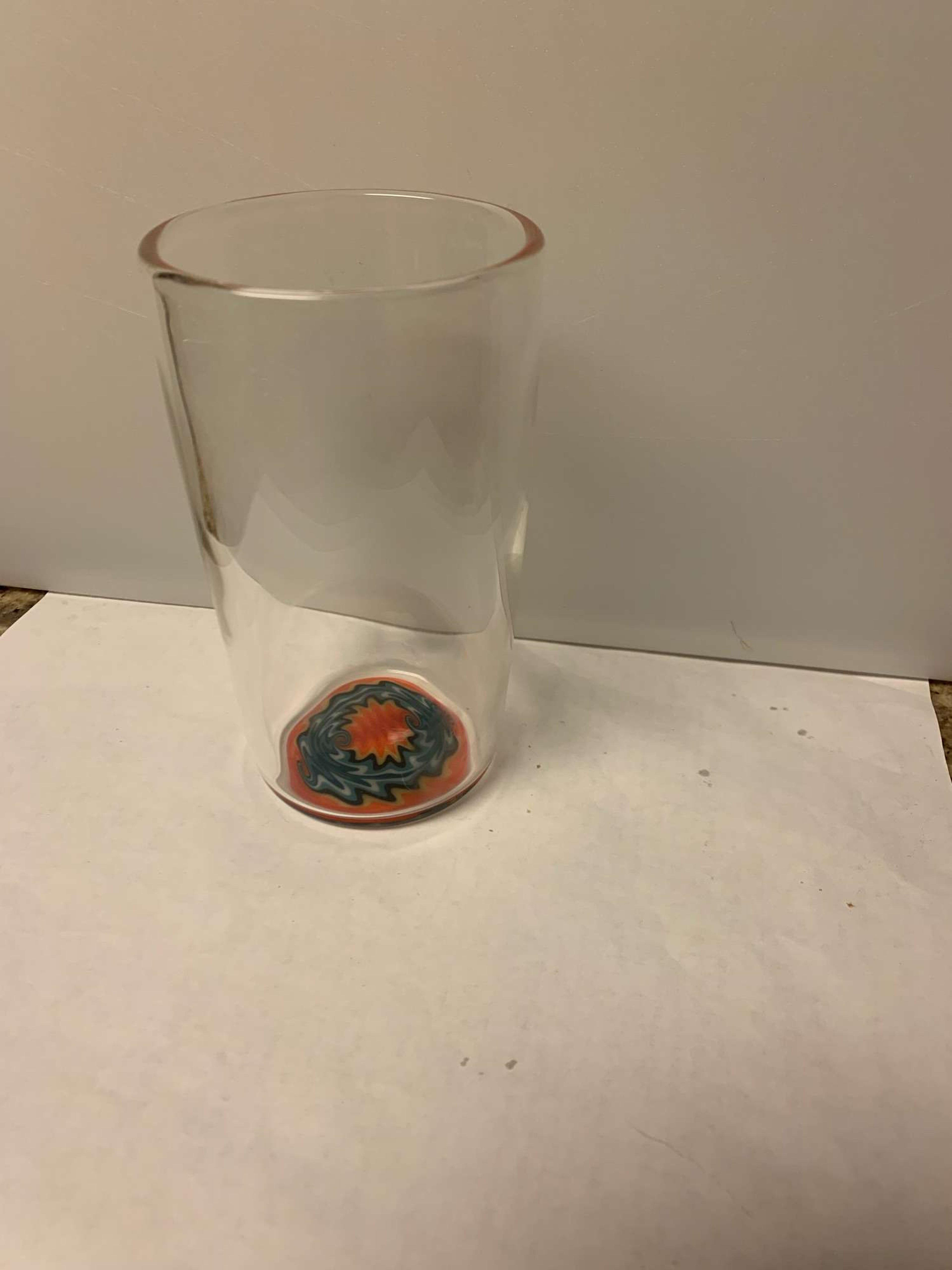 Log glass image 0