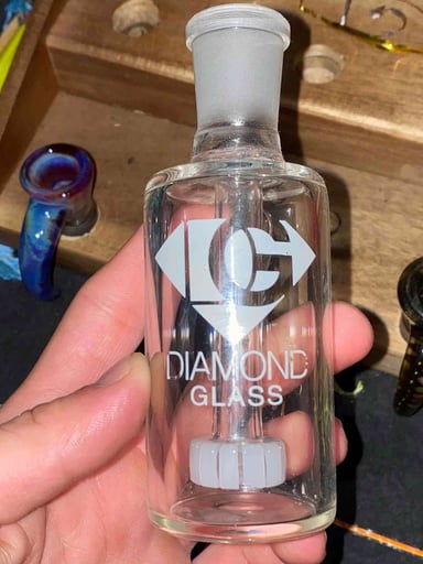Preview pic of Diamond glass ash catcher