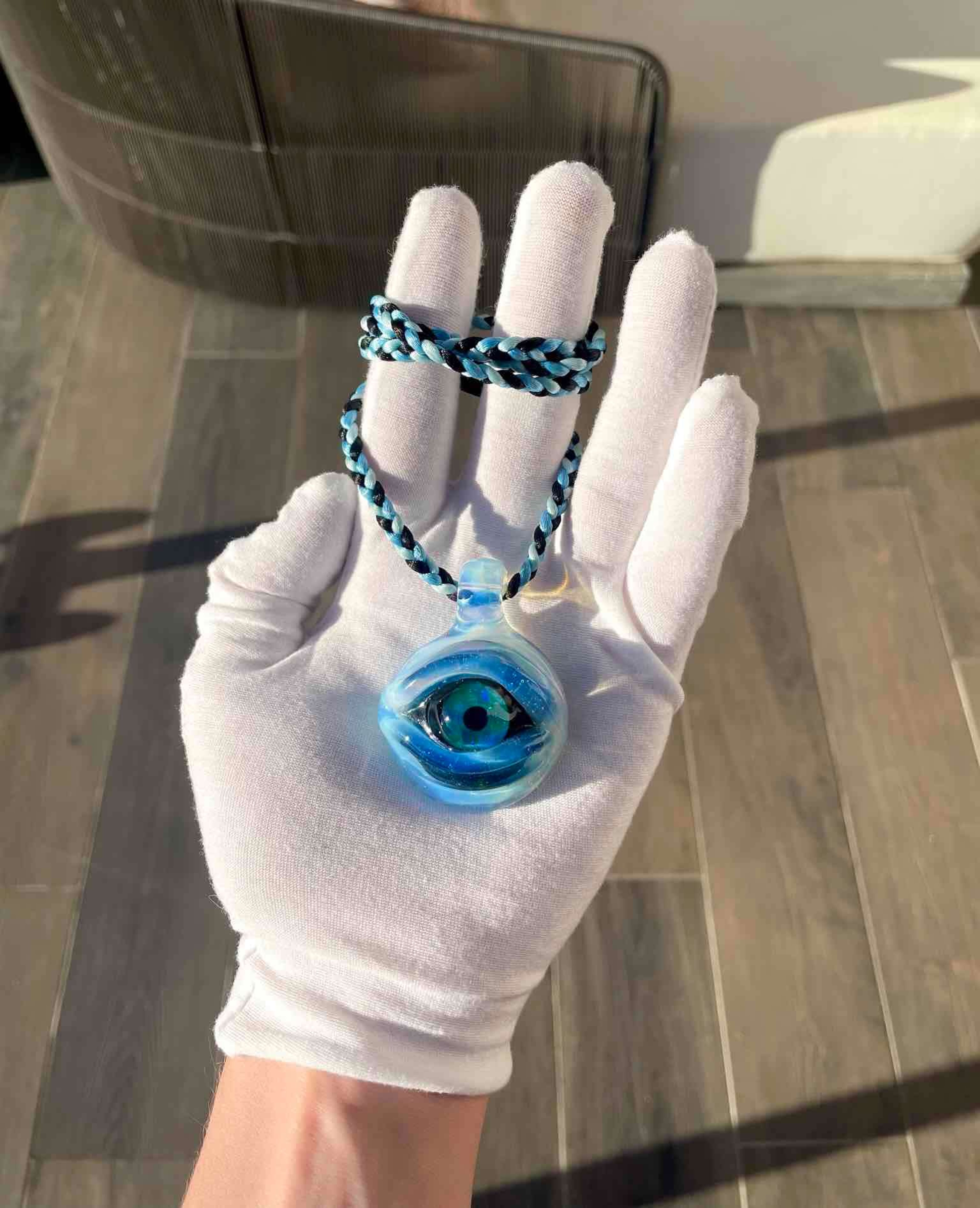 Custom Mako Pendant image 0