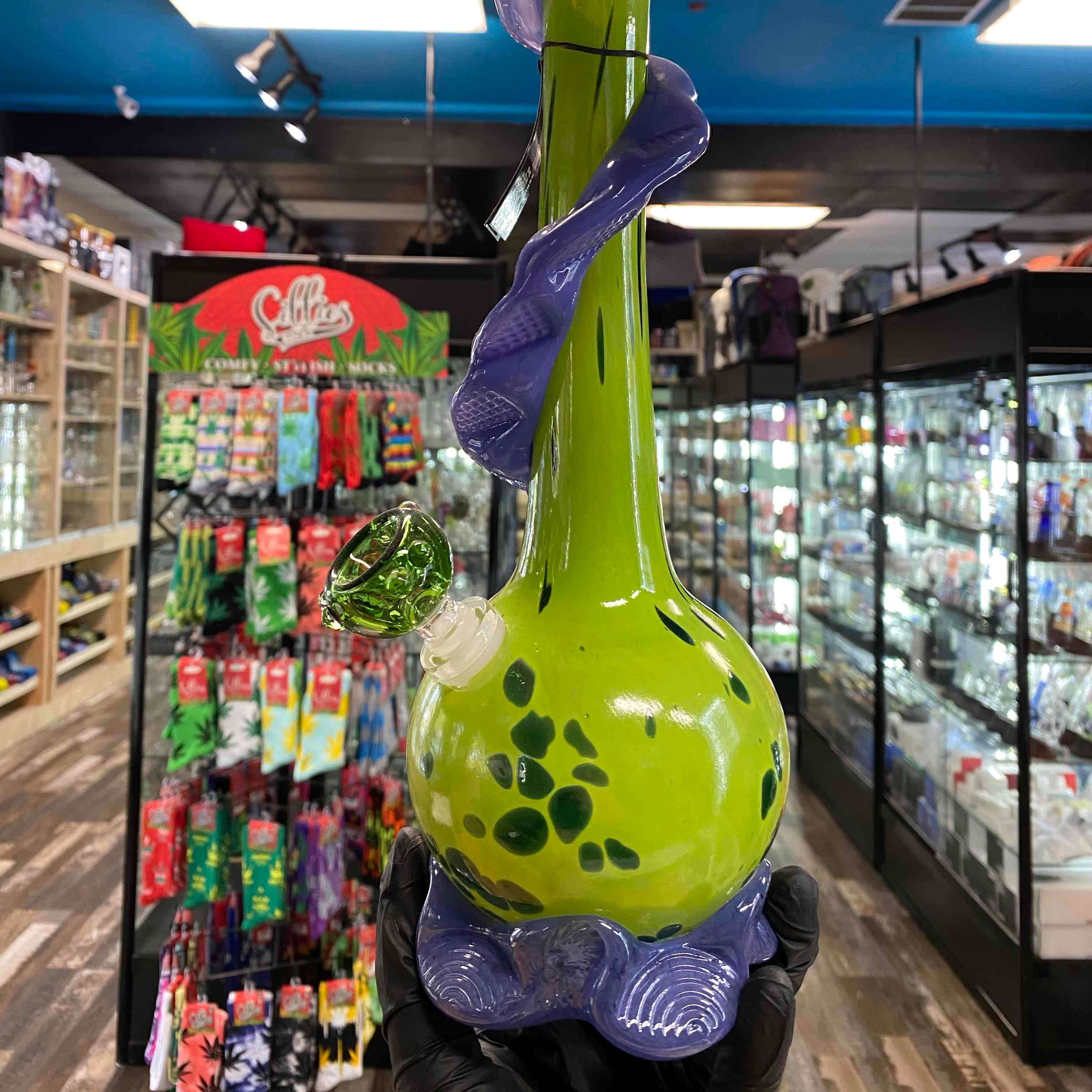 Preview pic of Green Violet by Noble Glass