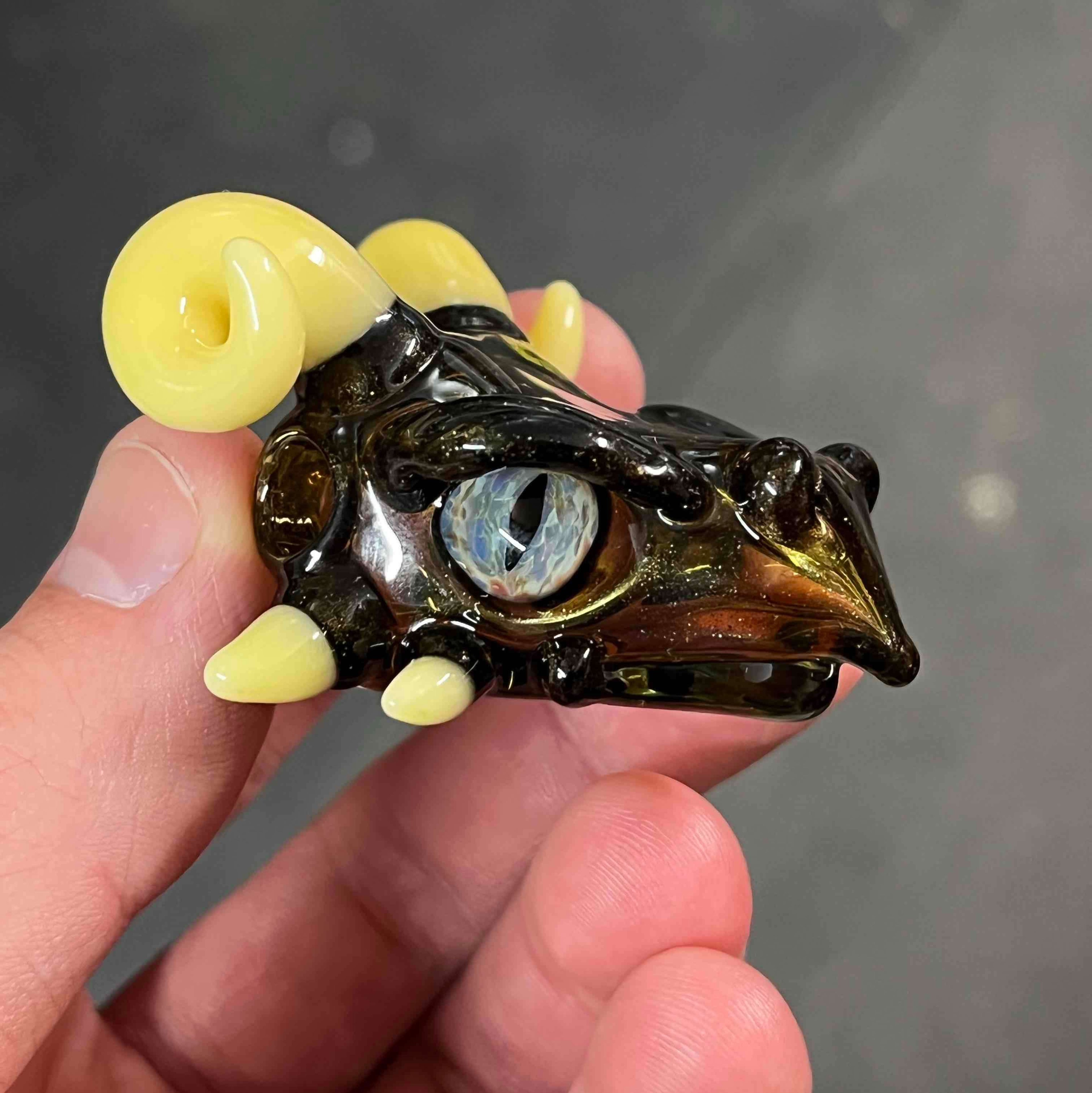 Bronze pearl dragon head image 0