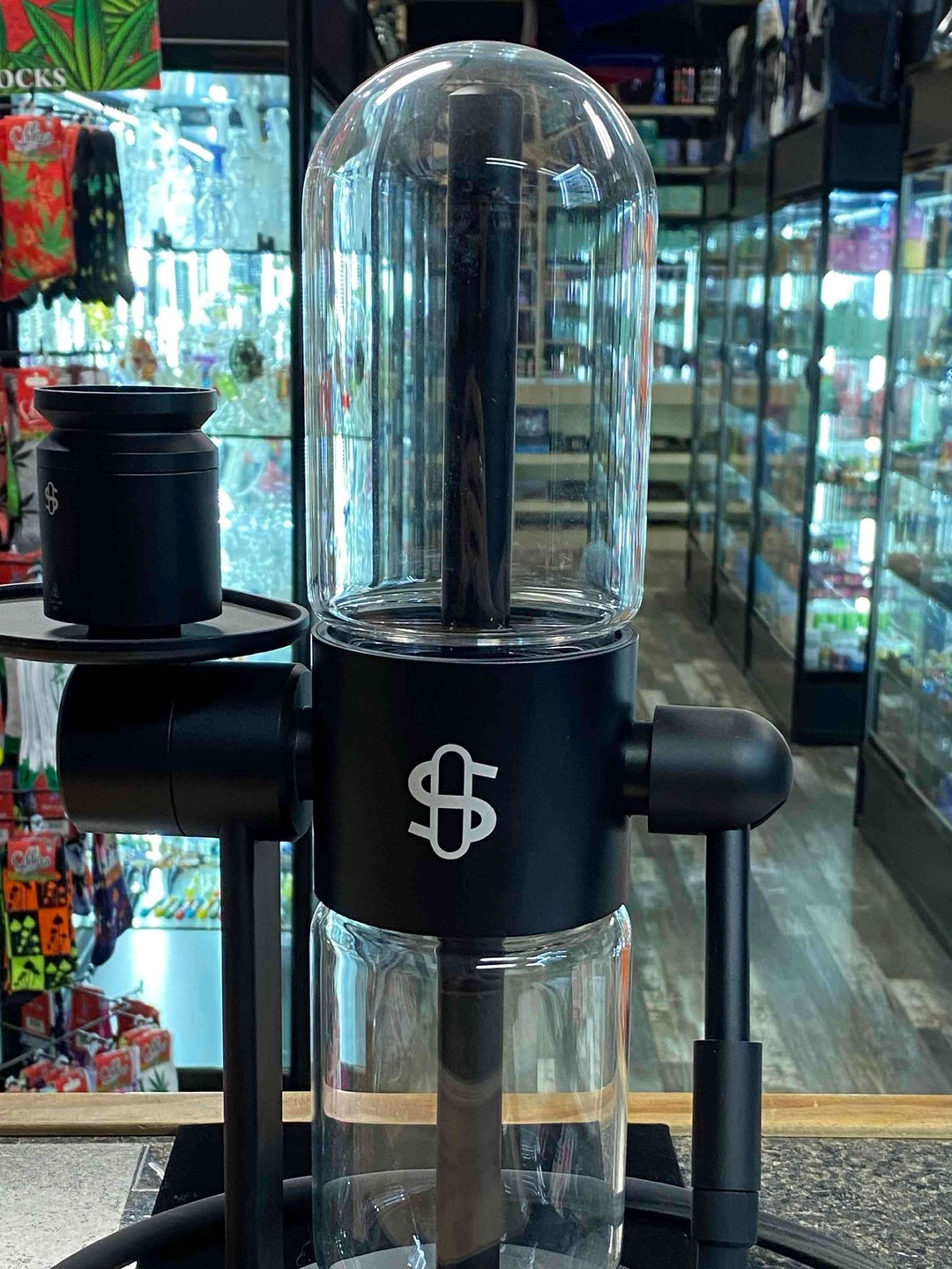 Preview pic of Studen Glass Gravity Bong 