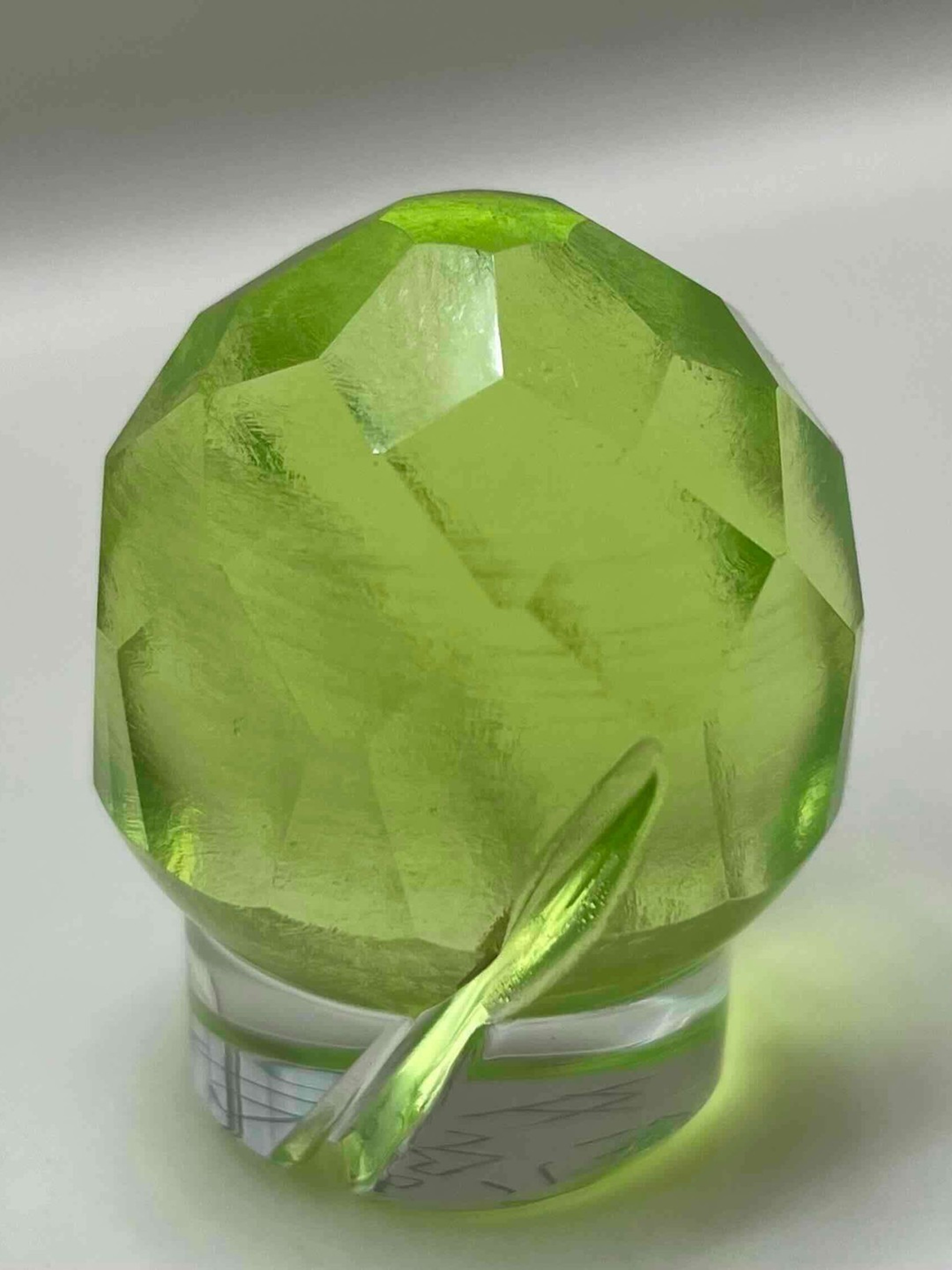 Preview pic of One Trick Pony Glass faceted marble spinner cap (Haterade)