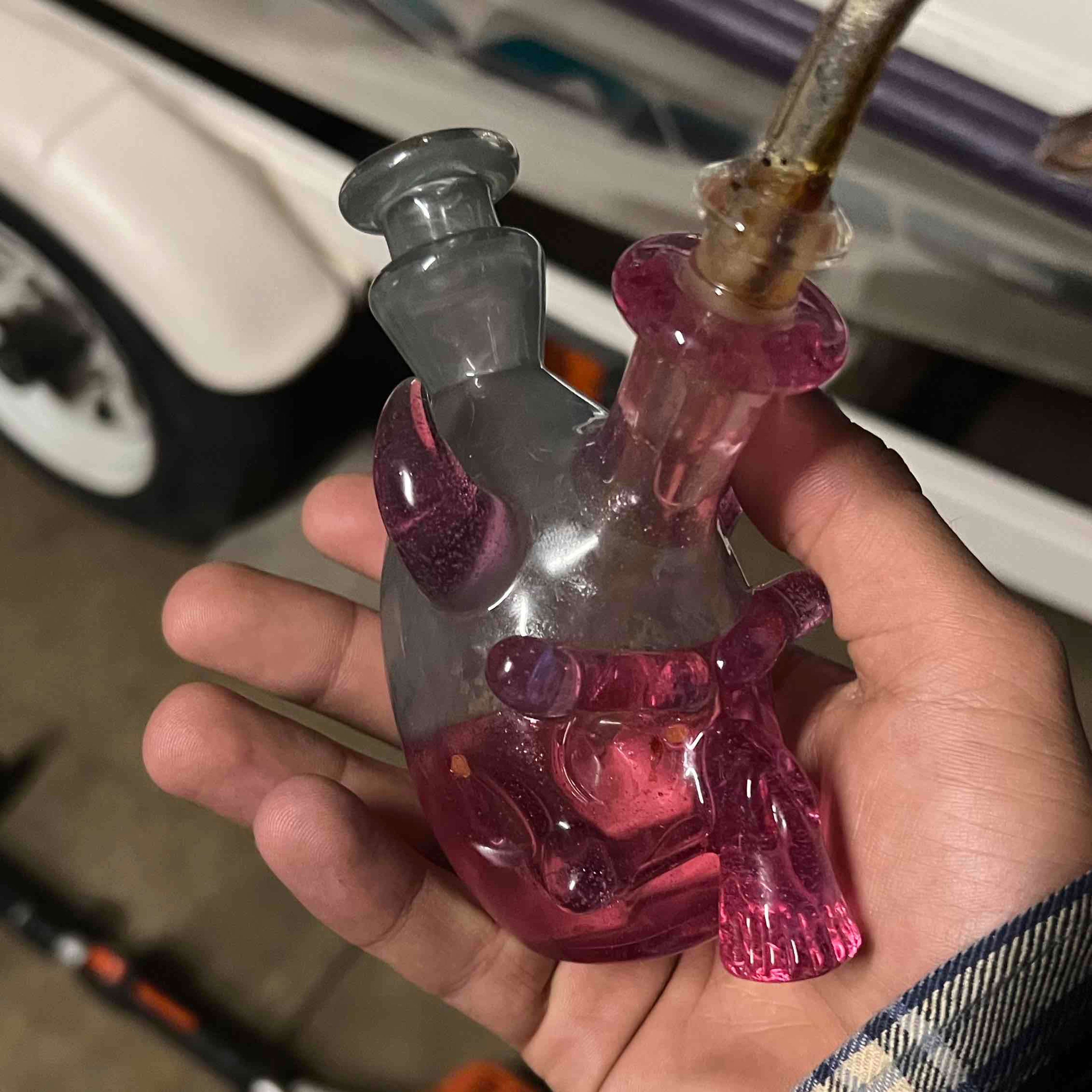 tuskum glass skull image 0