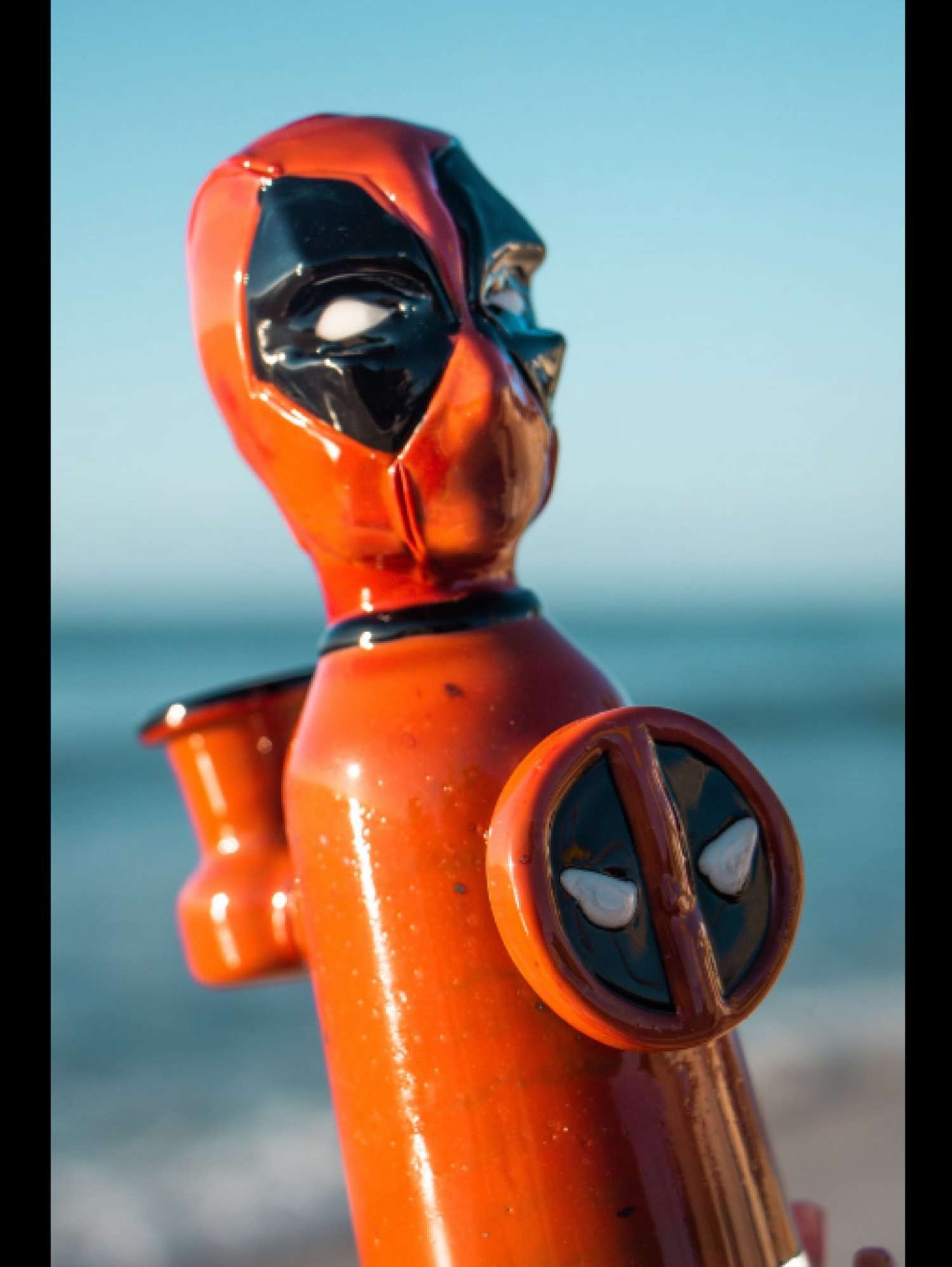 Preview pic of The Glass Fish Deadpool 