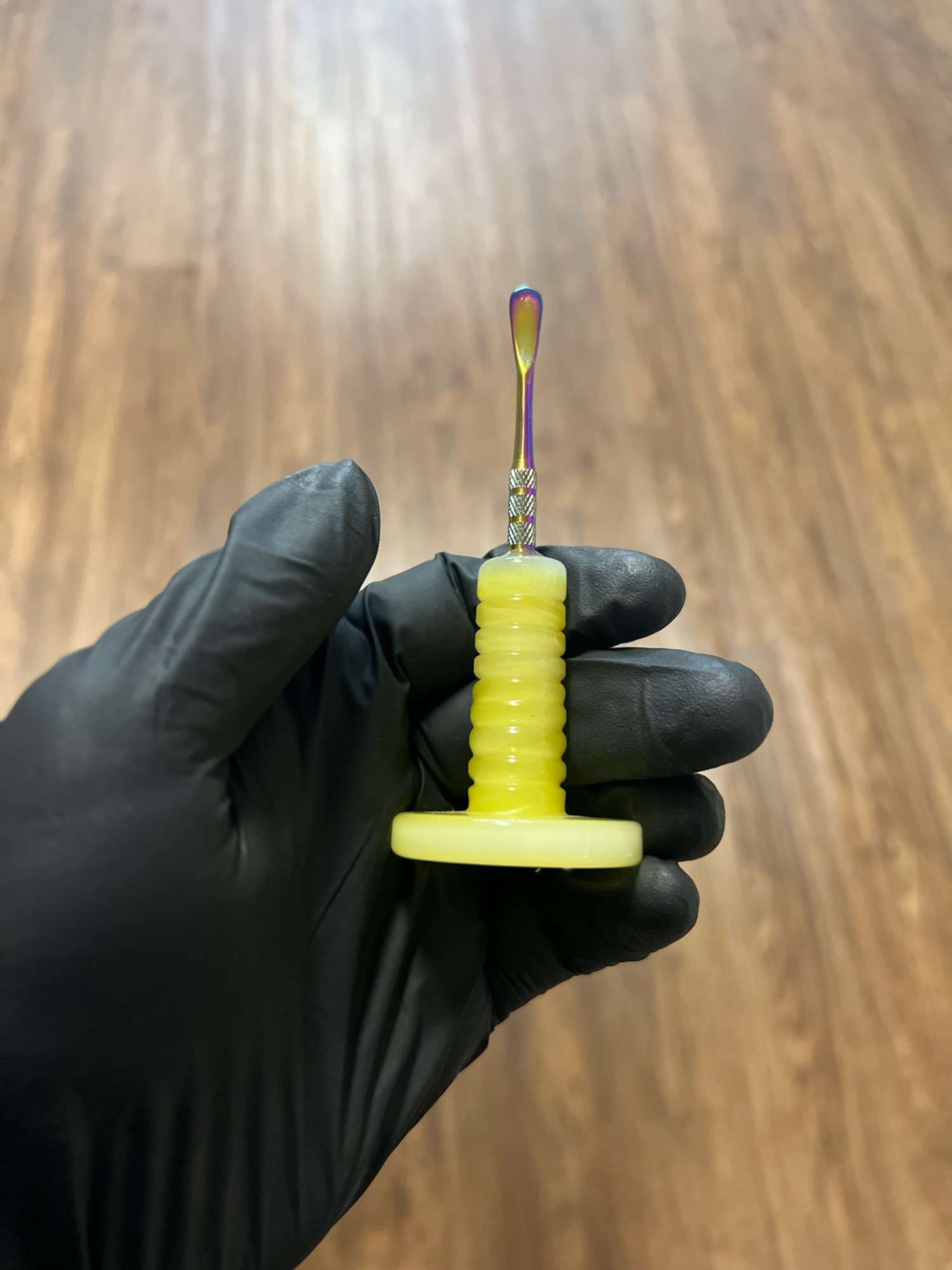 Yellow spin cap dabber image 0