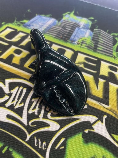 Preview pic of Pubz Lobster Claw pendant.