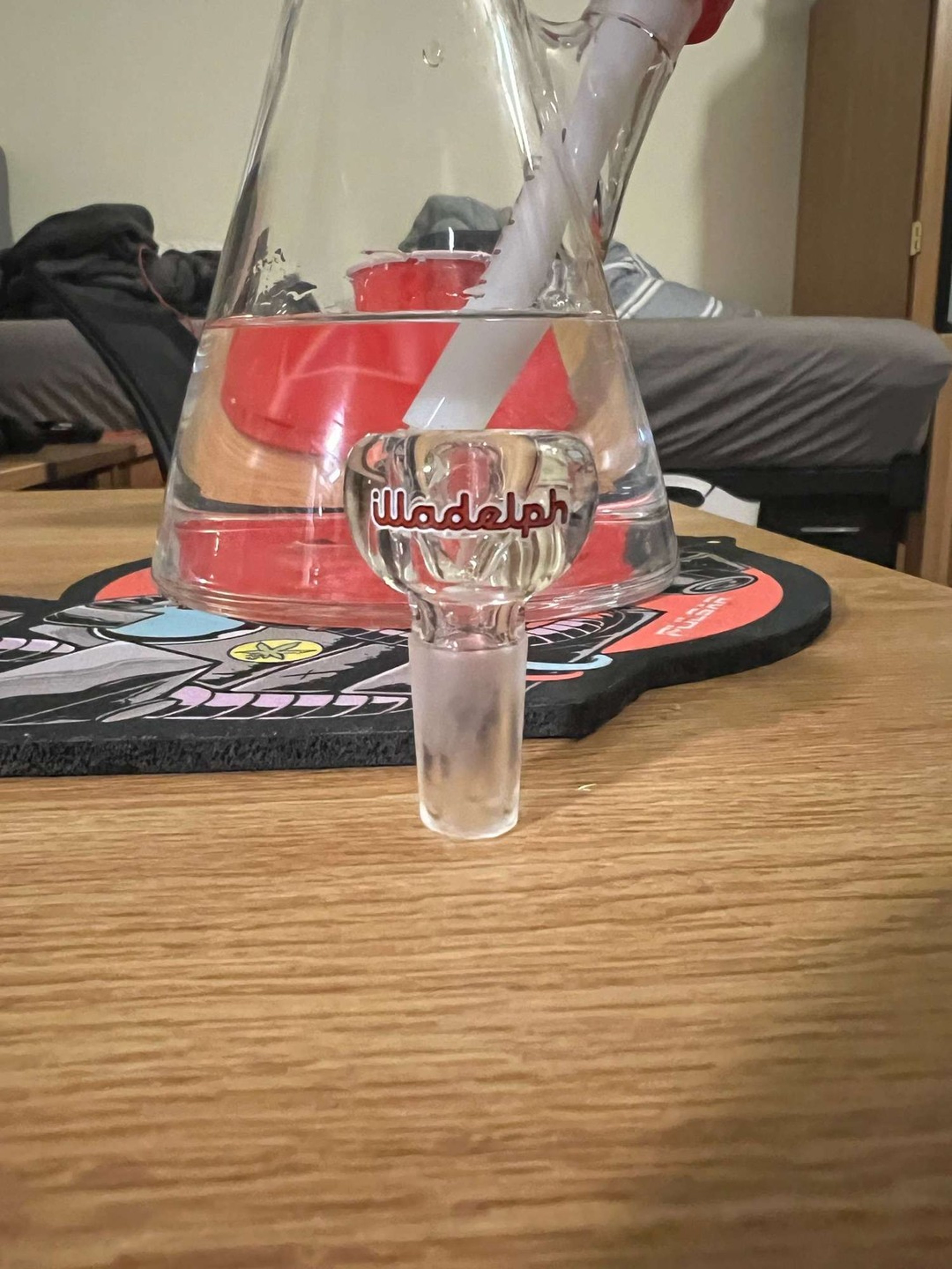 Preview pic of *5MM RED LABEL MED BEAKER (BRAND NEW)*