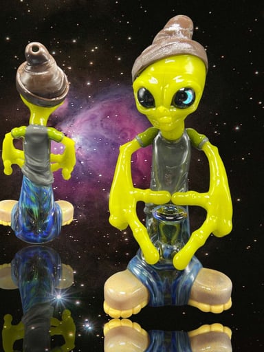 Preview pic of Ghost Glass Hood Alien