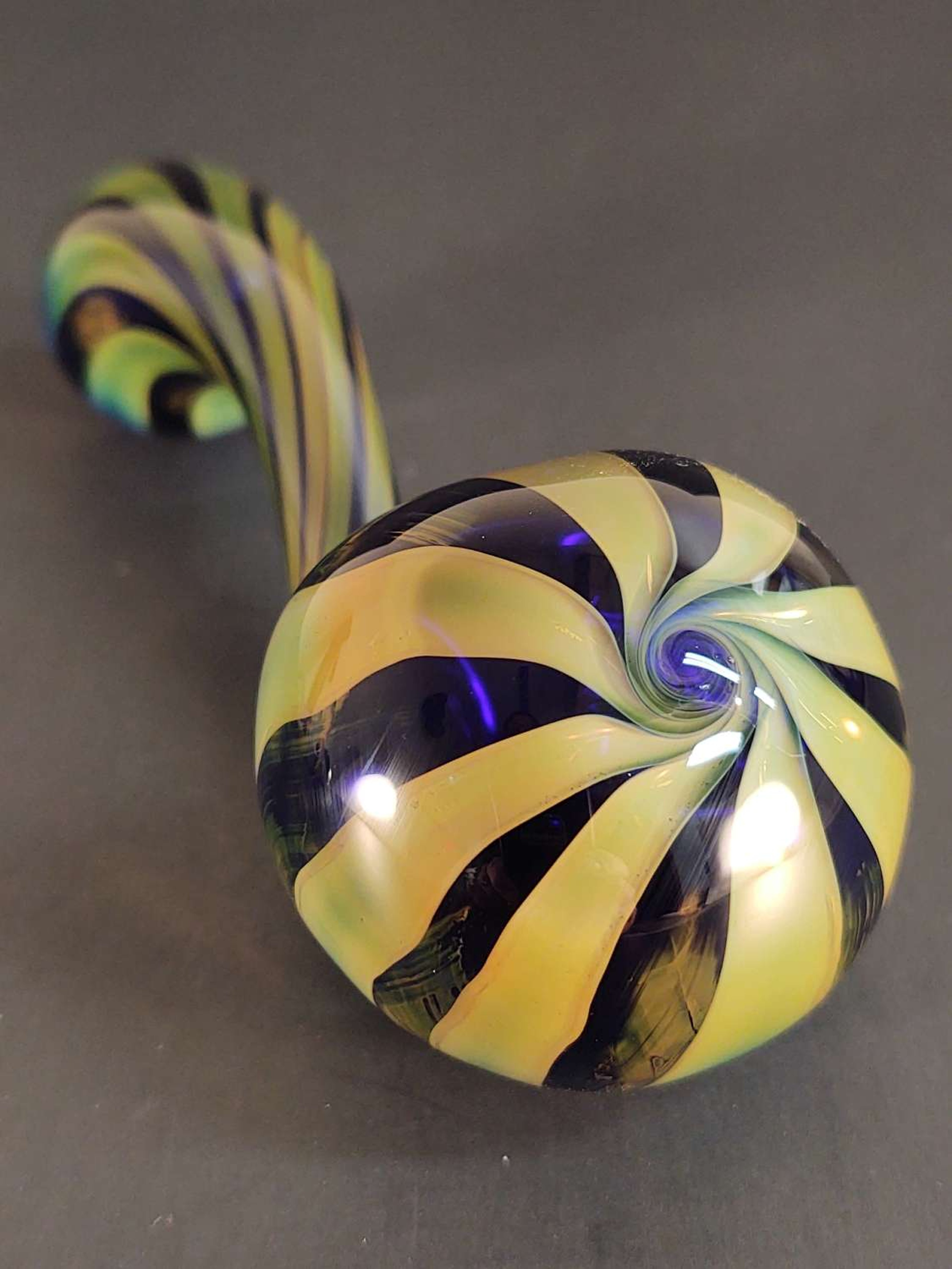 Preview pic of Silver and Gold fume Sherlock