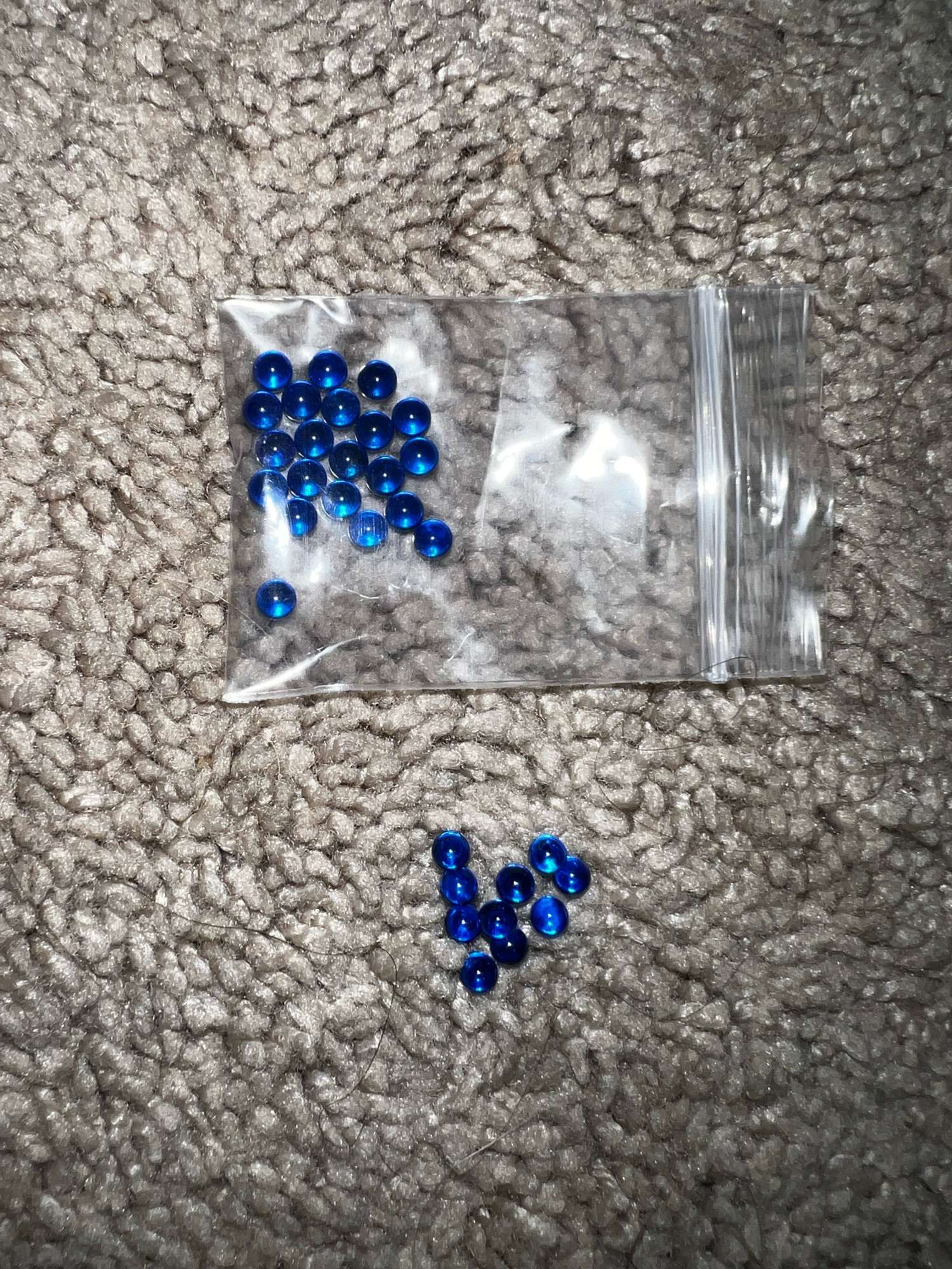 Preview pic of labmade blue saphire pearls