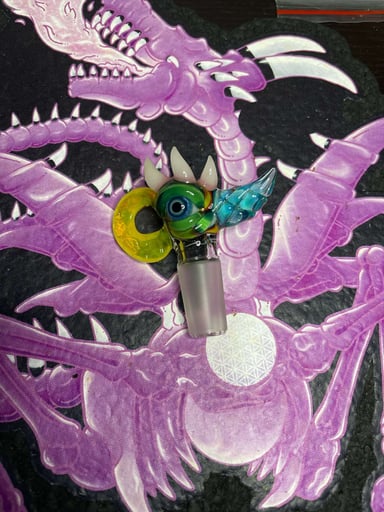 Preview pic of Salt Glass slide
