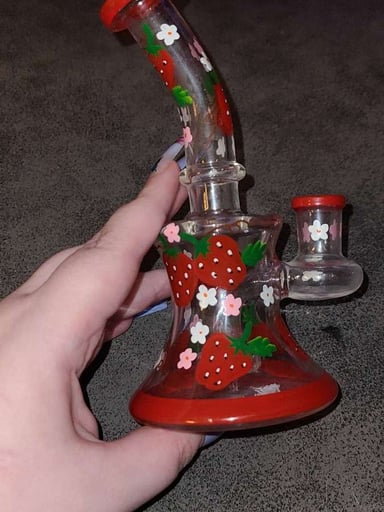 Preview pic of Cannastyle 6.5in Hand Painted Strawberry Rig