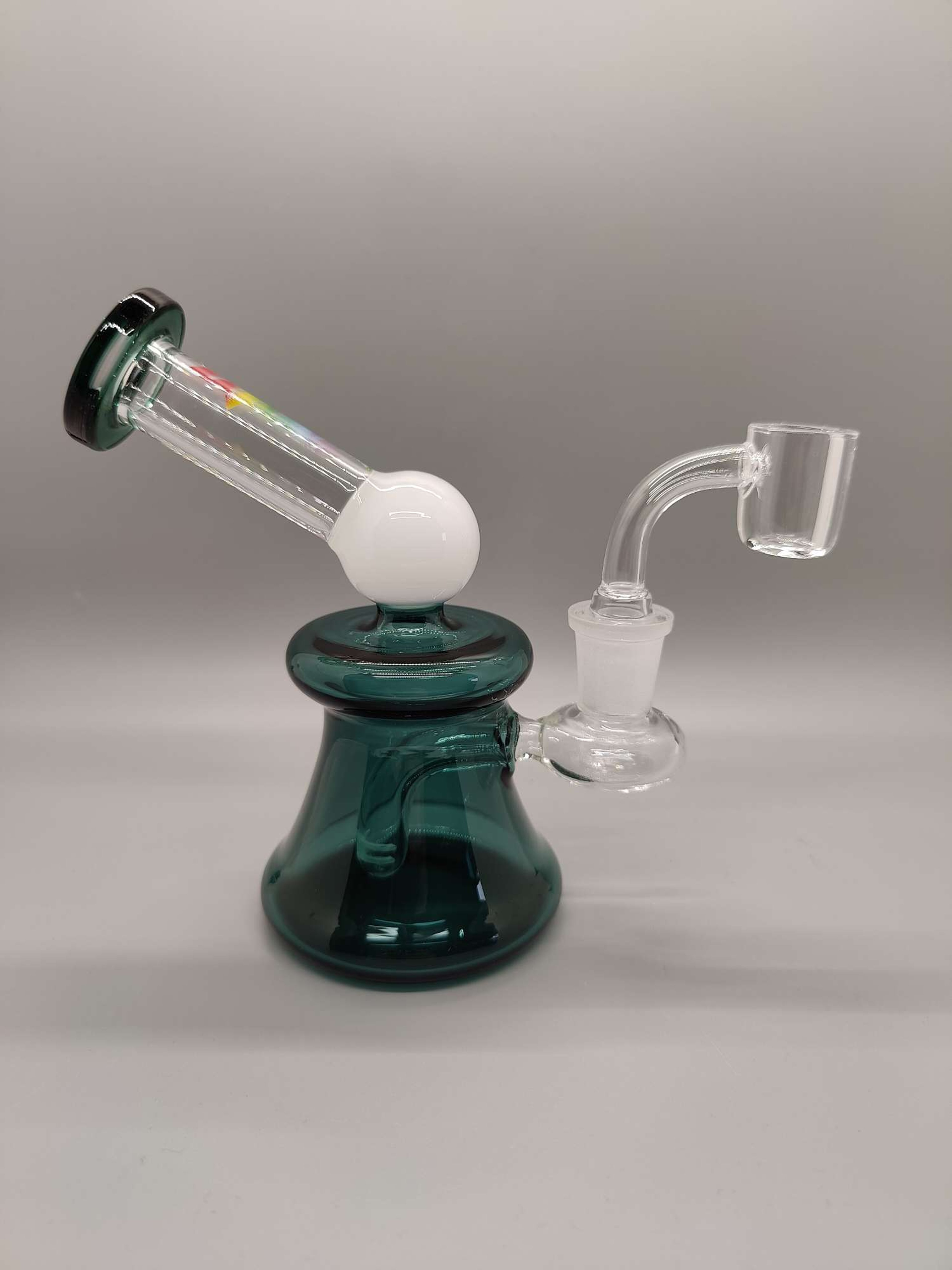 Preview pic of MOB 6 inch mini rig with banger