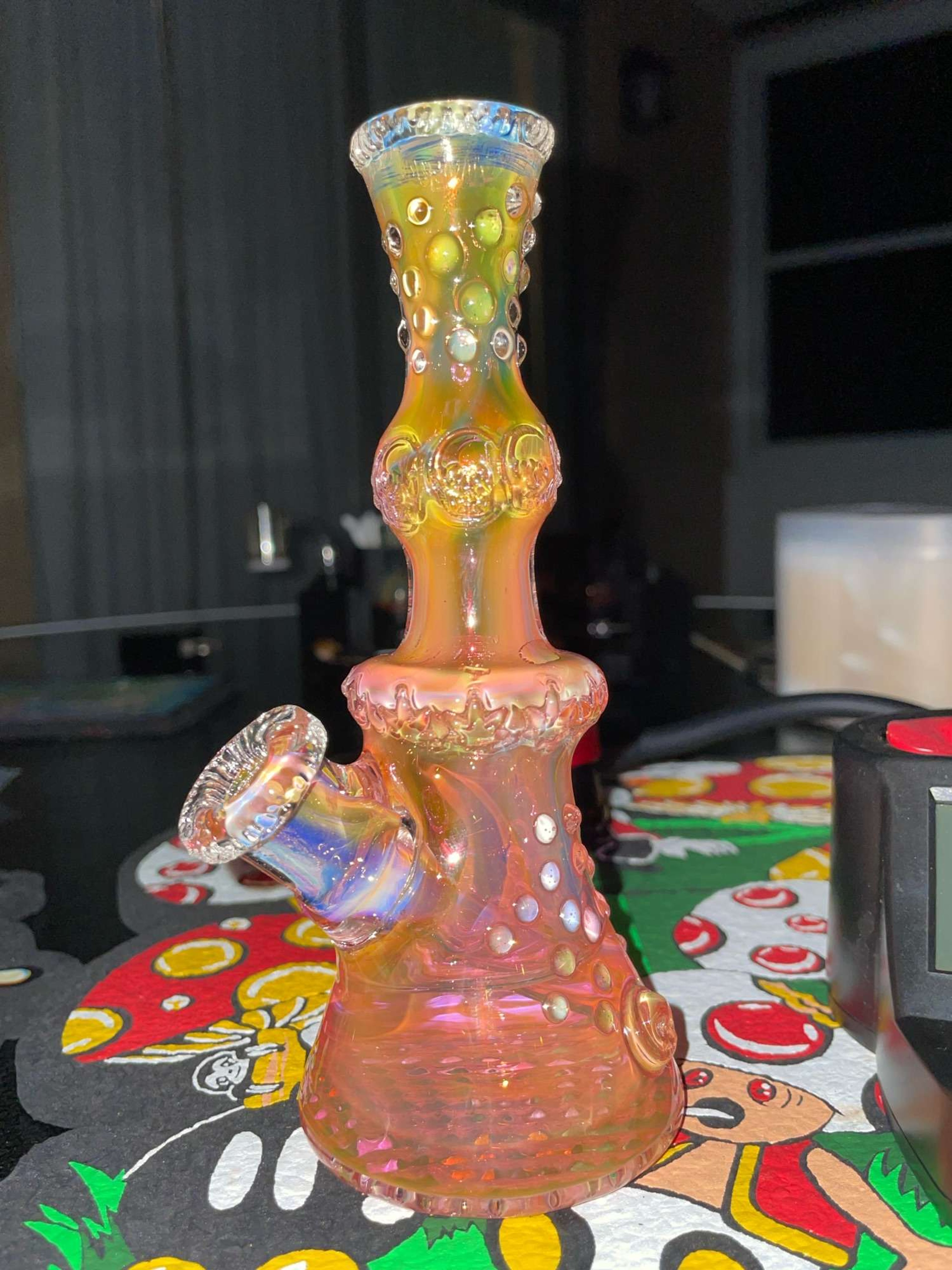 Preview pic of HENSLEY GLASS FUMED