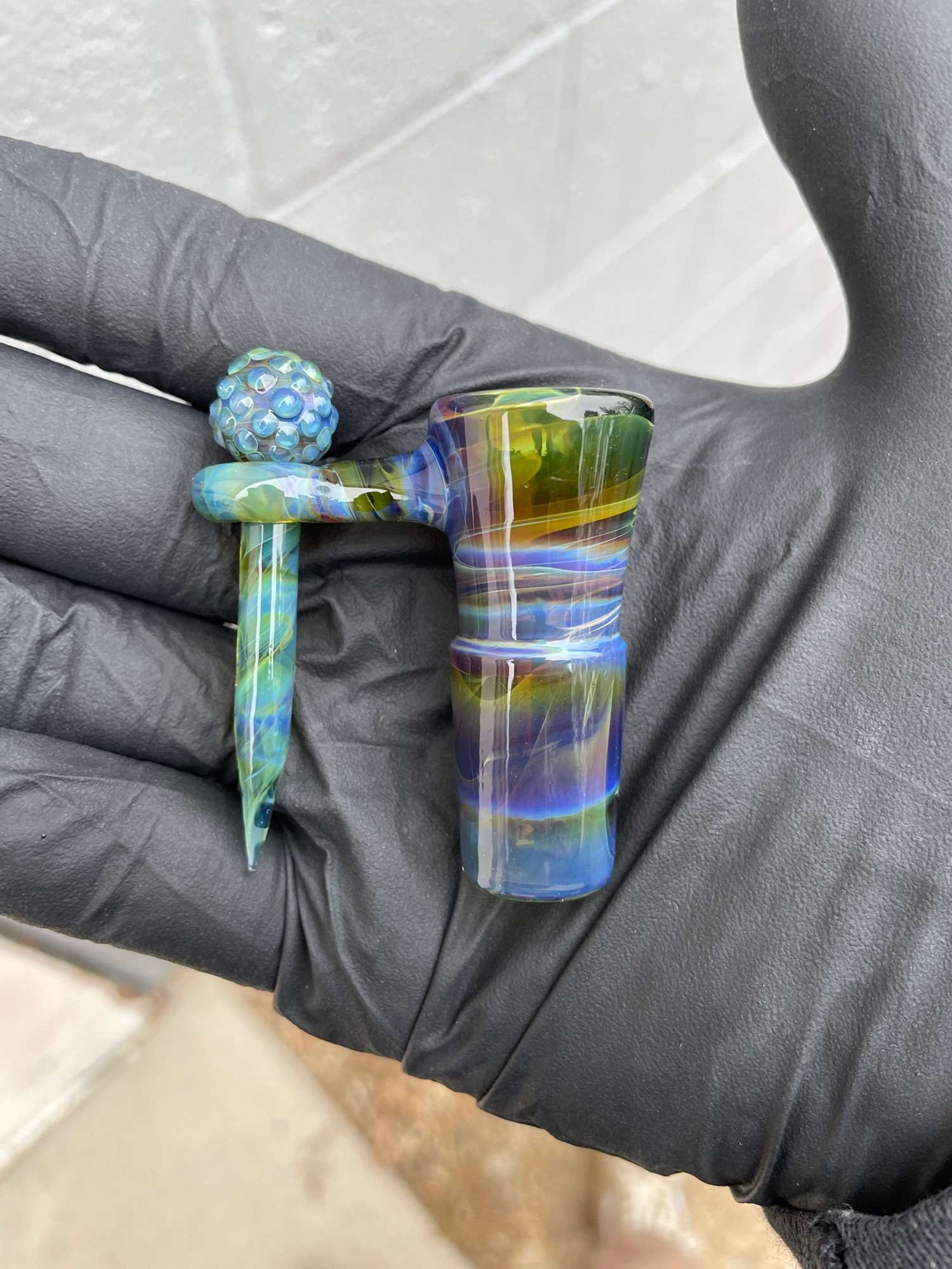 Preview pic of Ureglass 18mm 4 hole slide w/ poker