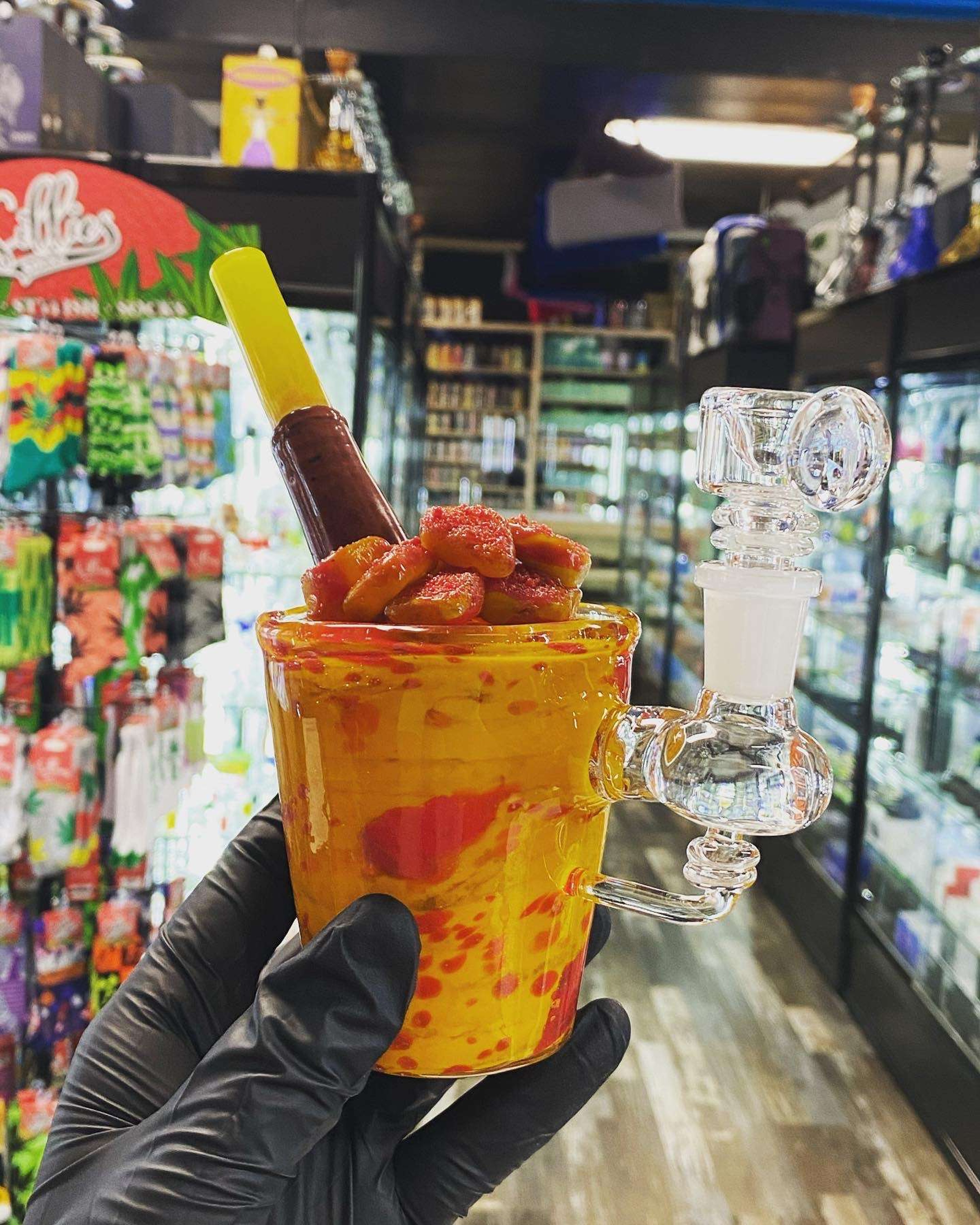 Preview pic of Empire GlassWorks Mango Nada 