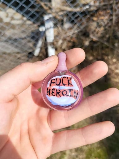 Preview pic of Fuck heroin