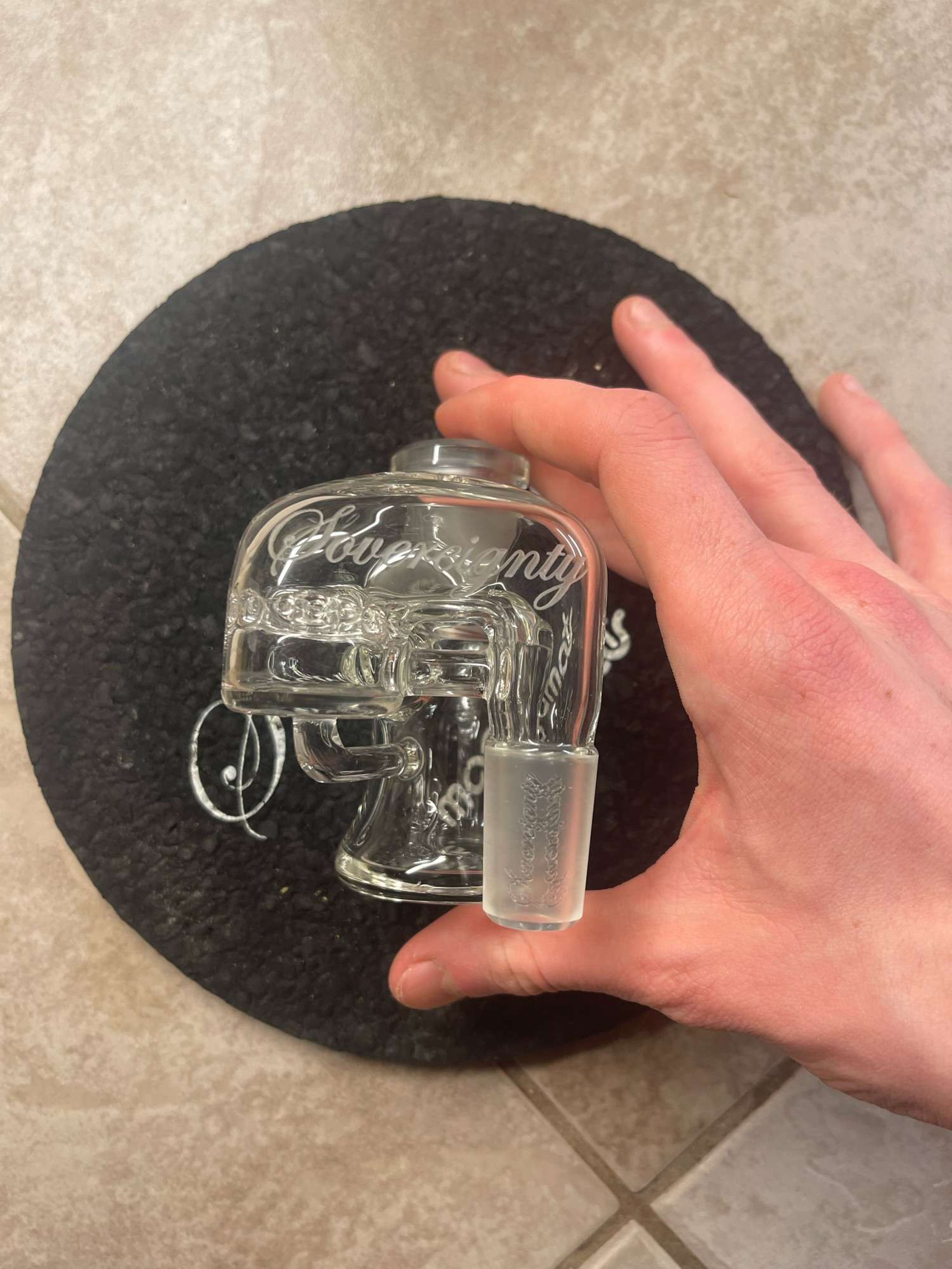Sovereignty glass ash catcher image 0