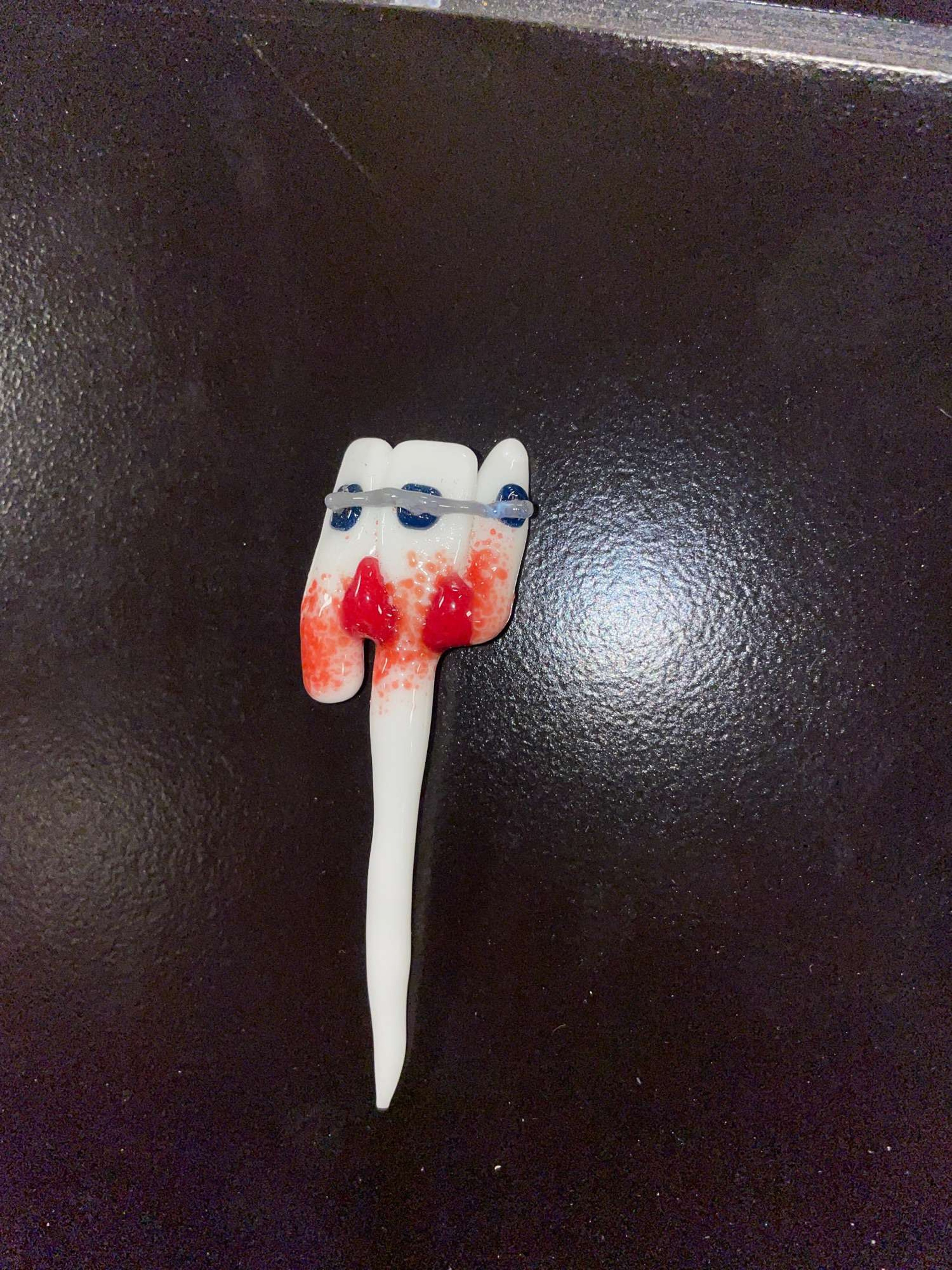 Preview pic of Ureglass teeth poker