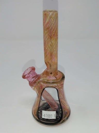 Preview pic of Rich villa gold fume rig