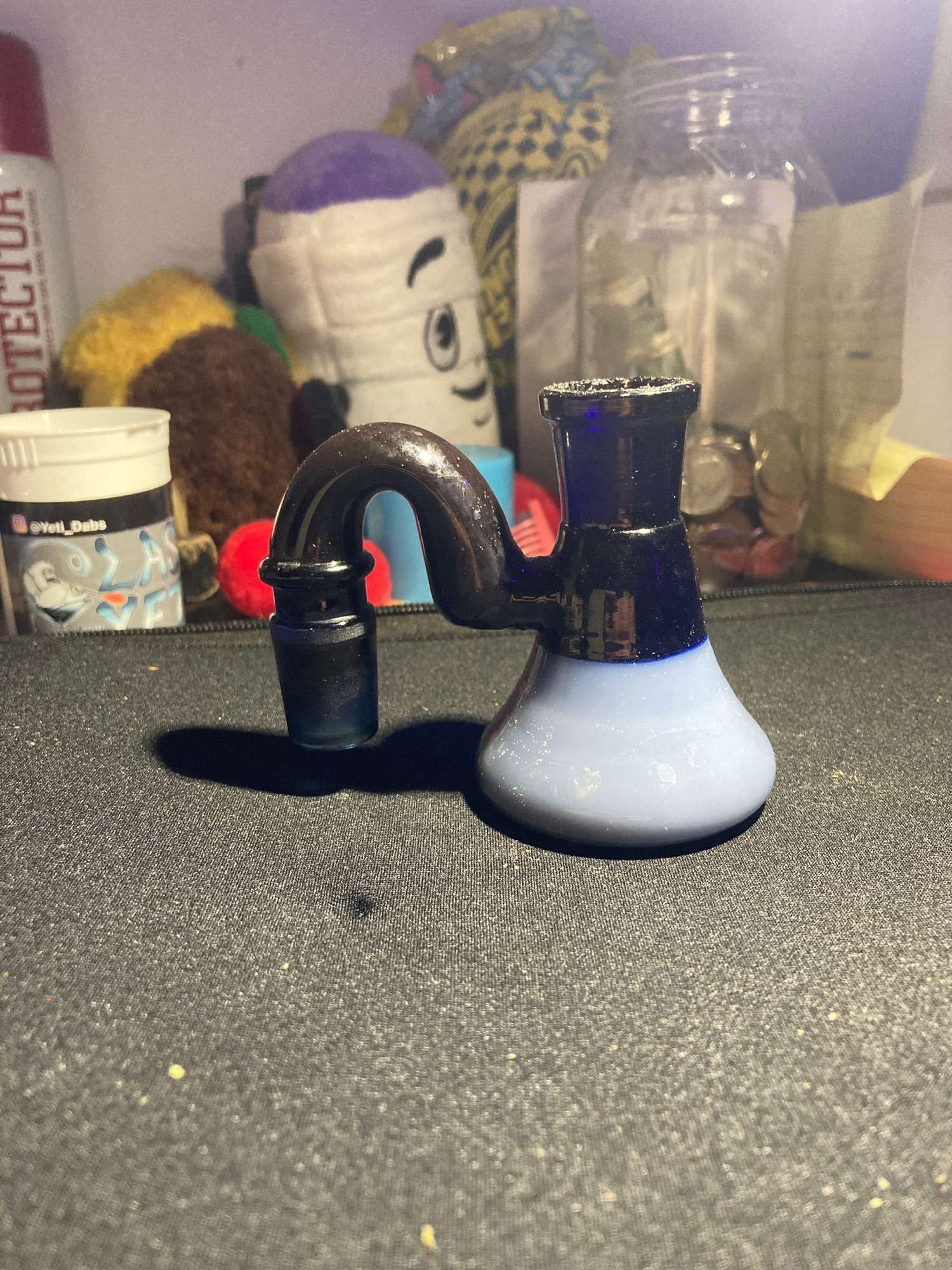 Preview pic of used ash catcher forgot artist