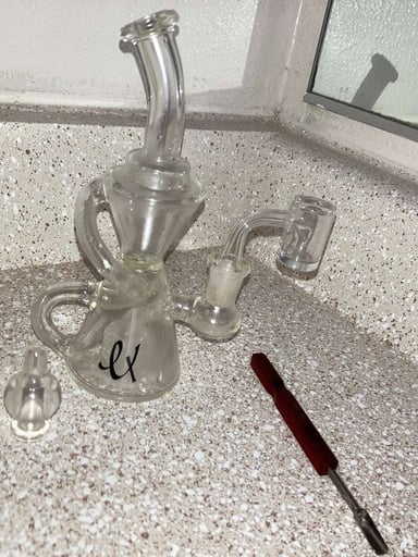 Preview pic of Recycler Rig | Bear Quartz 14mm Banger I Mystic Timber Dab nail and carb cap 