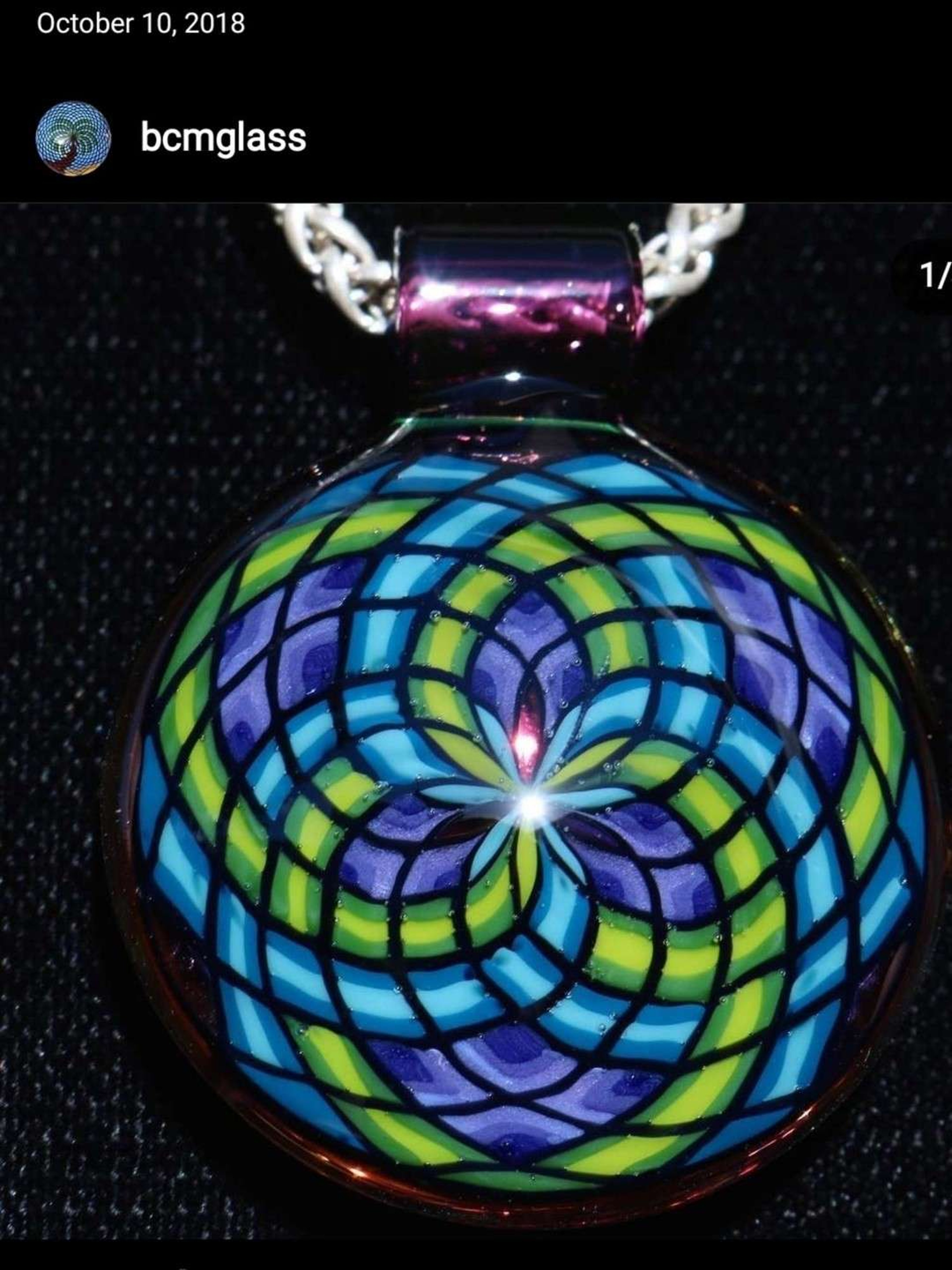 Preview pic of Bcm glass pendant 