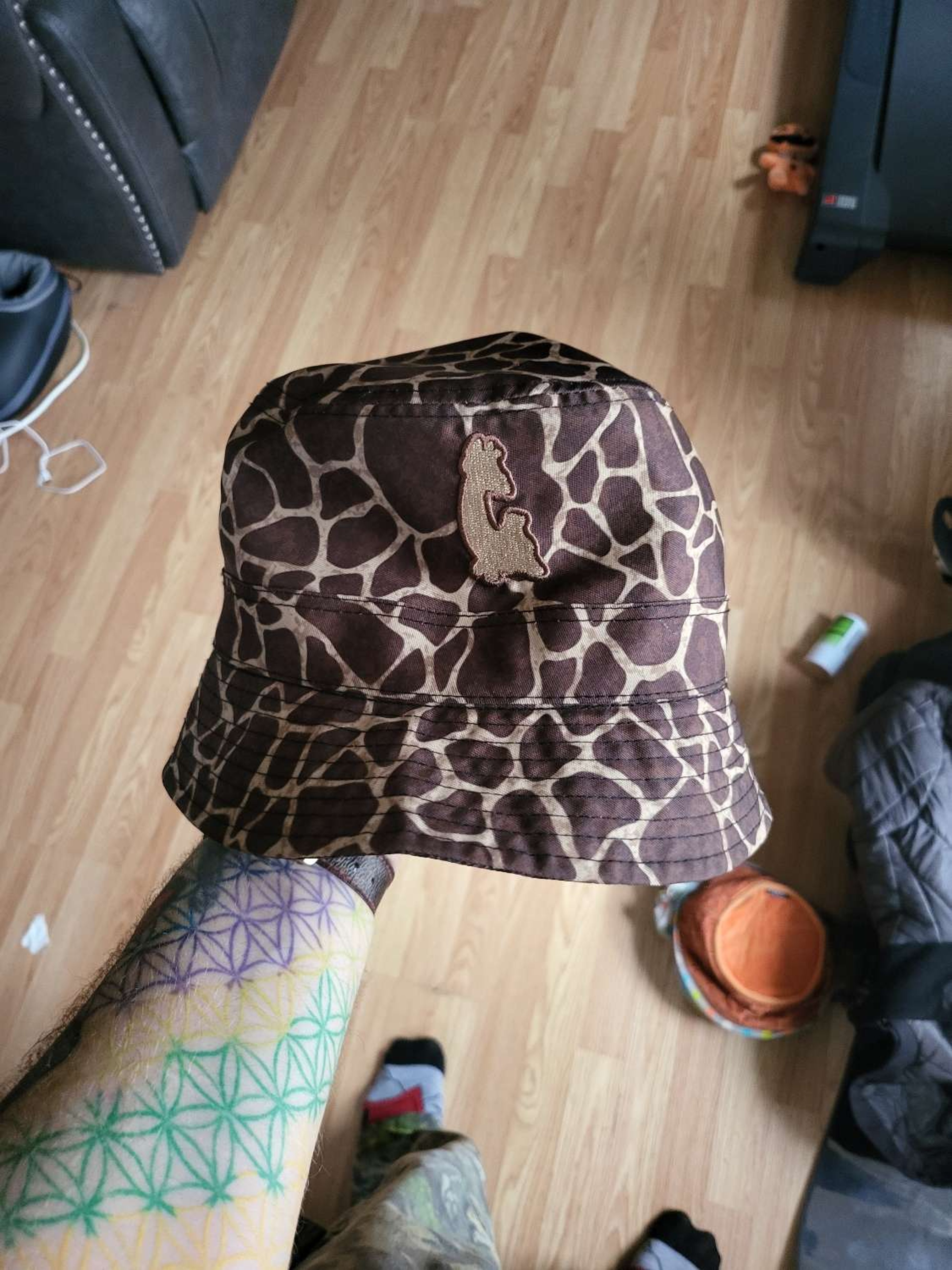 Lrg Robertson hat image 0