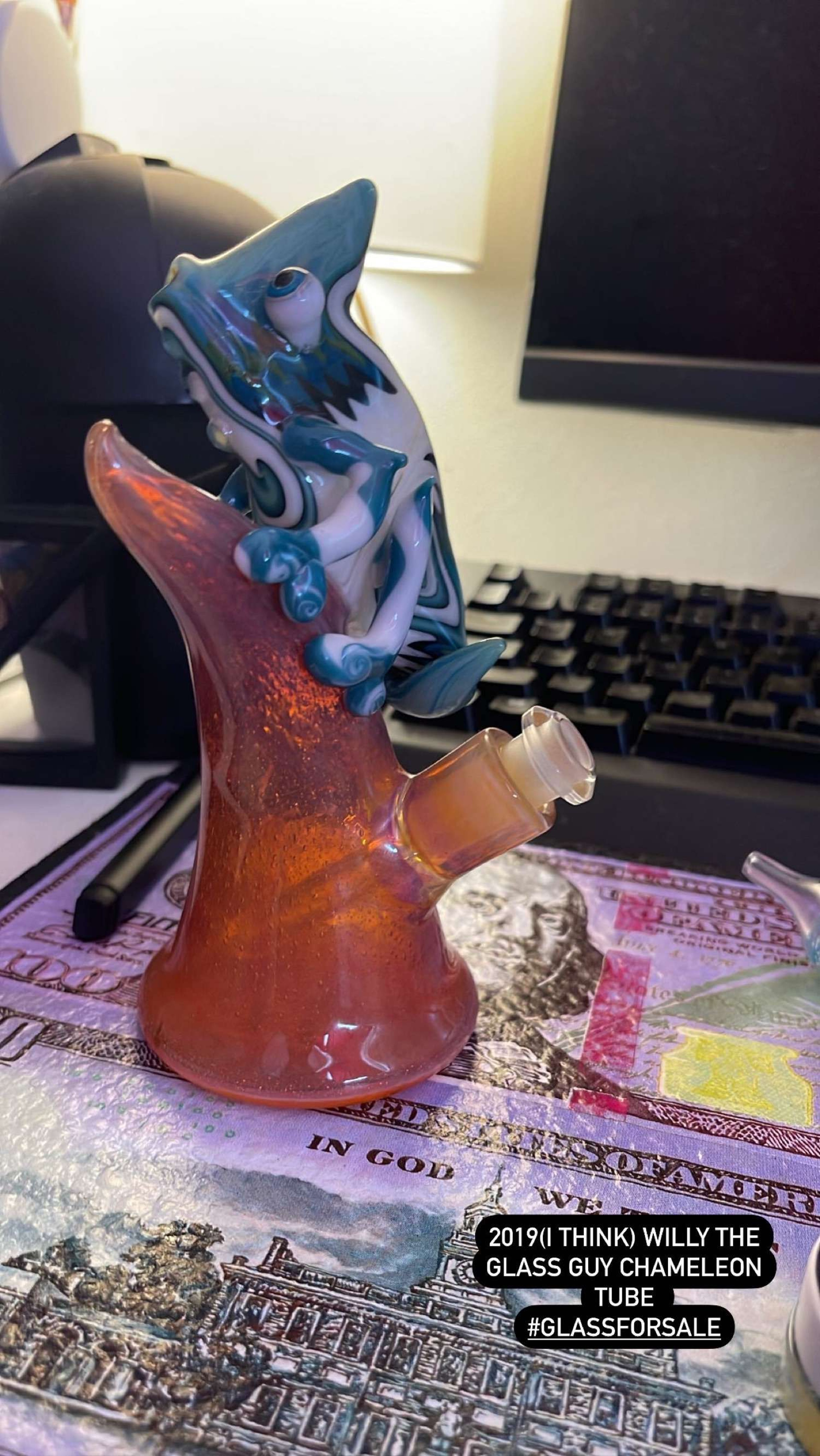 Preview pic of Willy that glass guy chameleon jammer