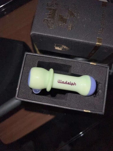 Preview pic of Illadelph milky green one hitter 