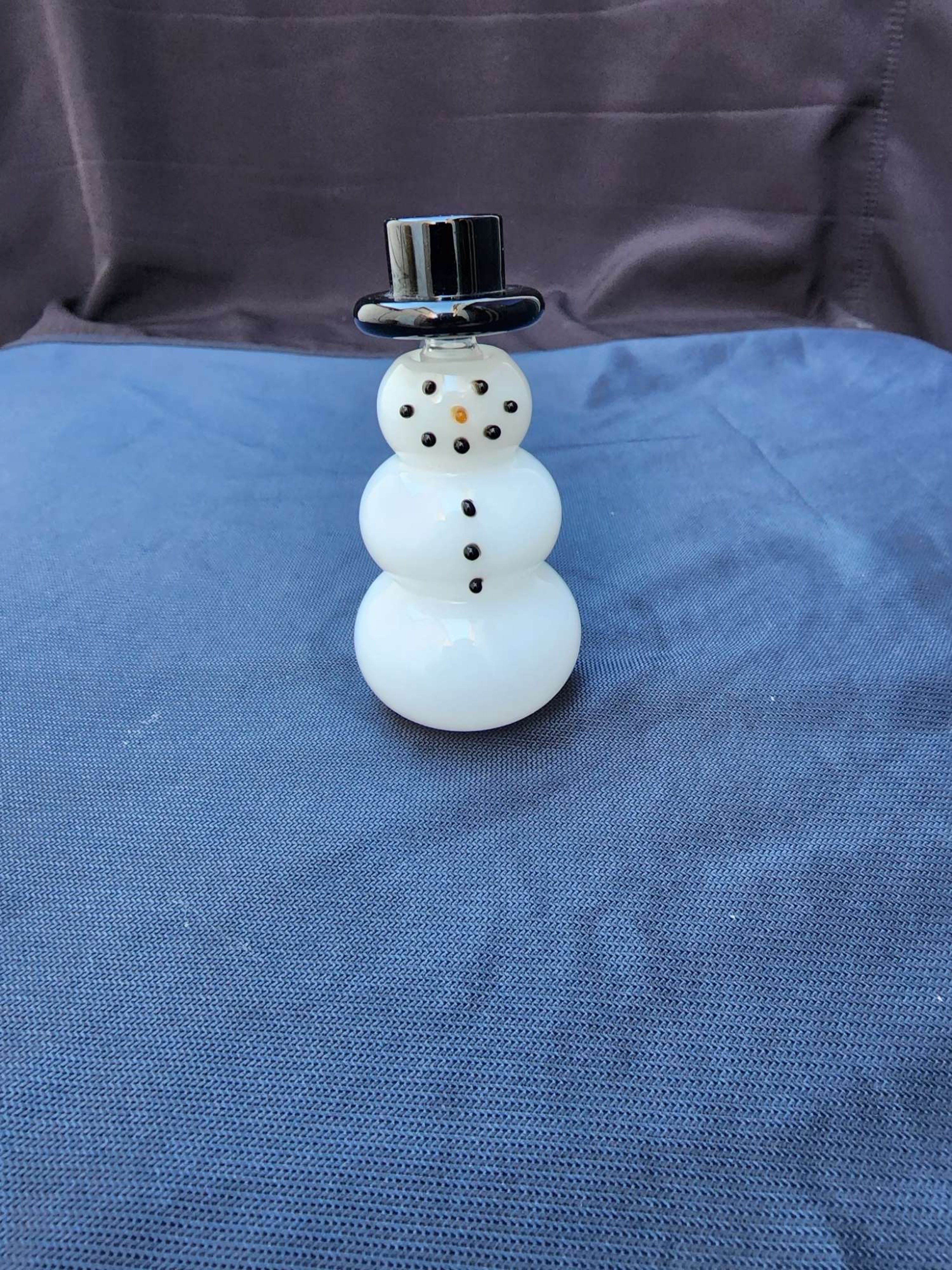 Snowperson ashcatcher image 0