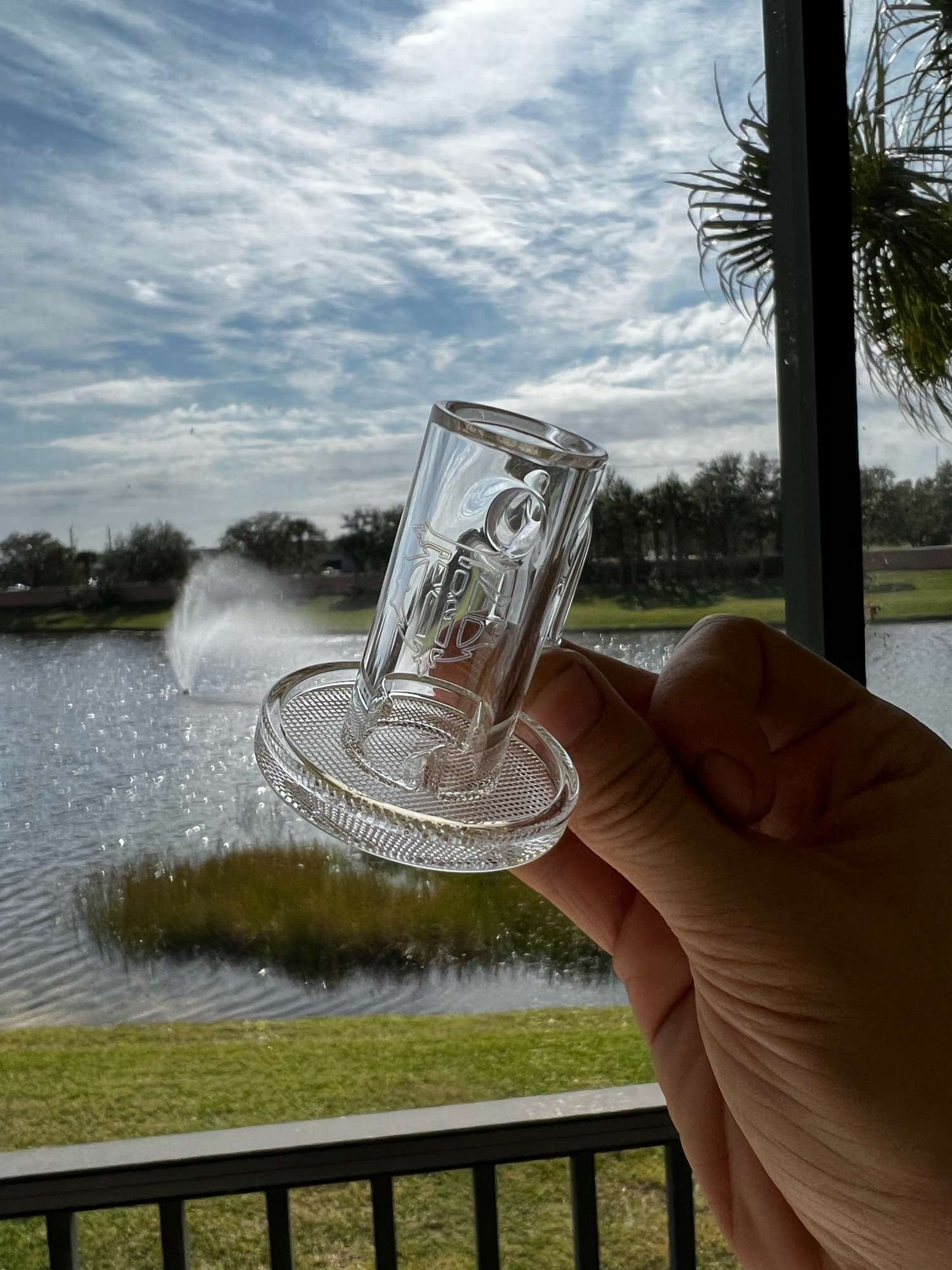 Preview pic of theglasshutt v3 charmerr